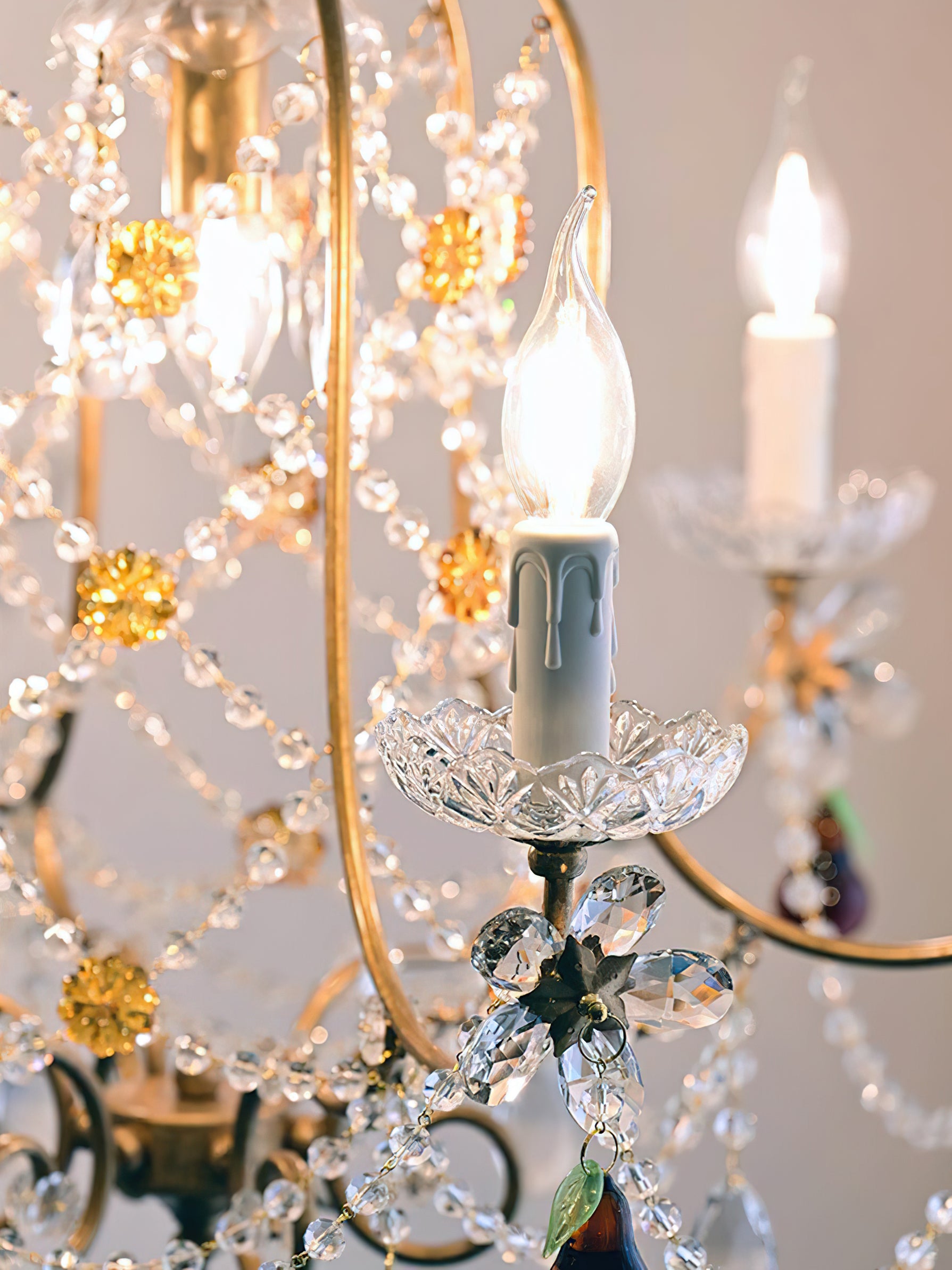 Eloise_Chandelier_14