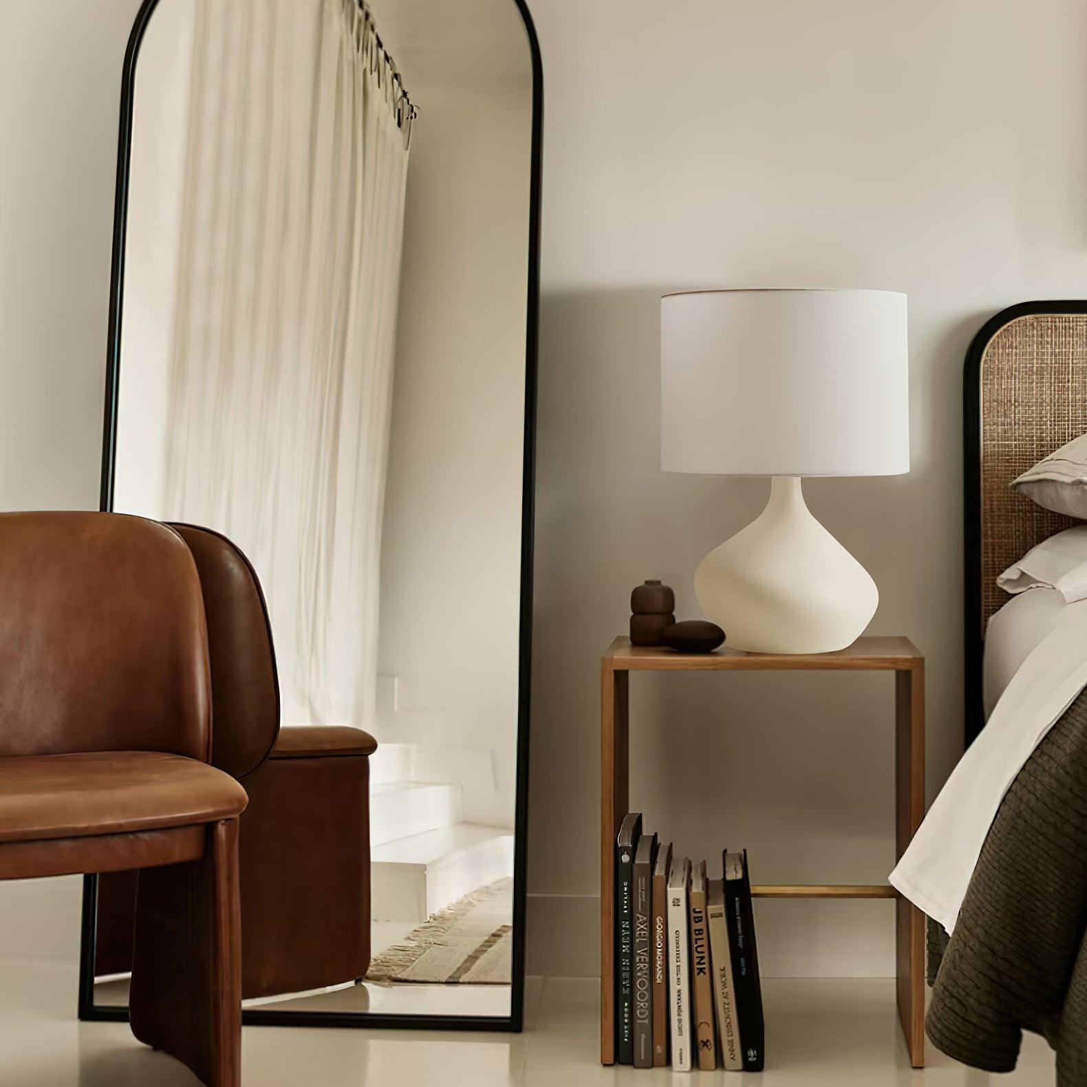 Ember_Vase_Table_Lamp._7