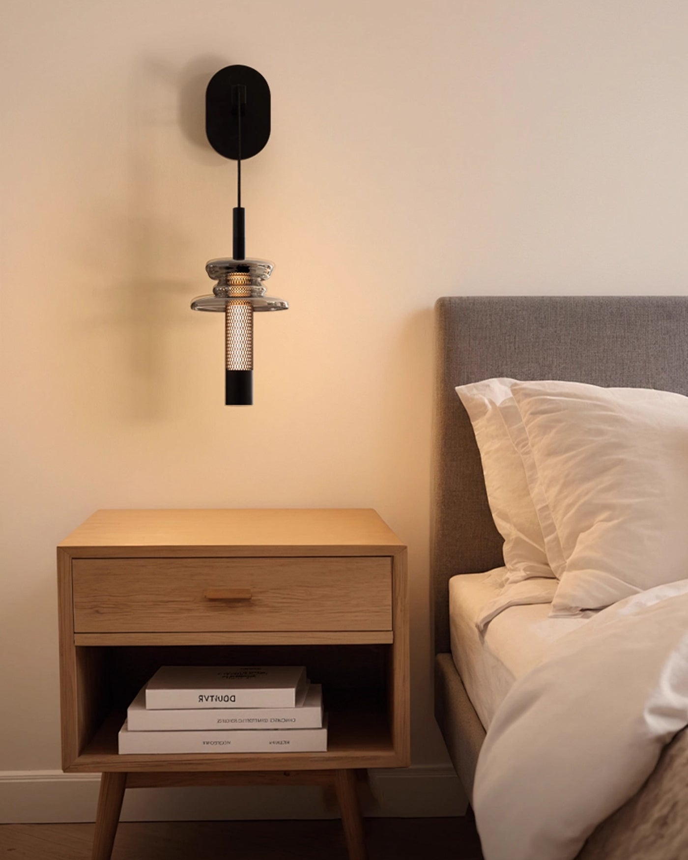 Emit_Table_Lamp_4