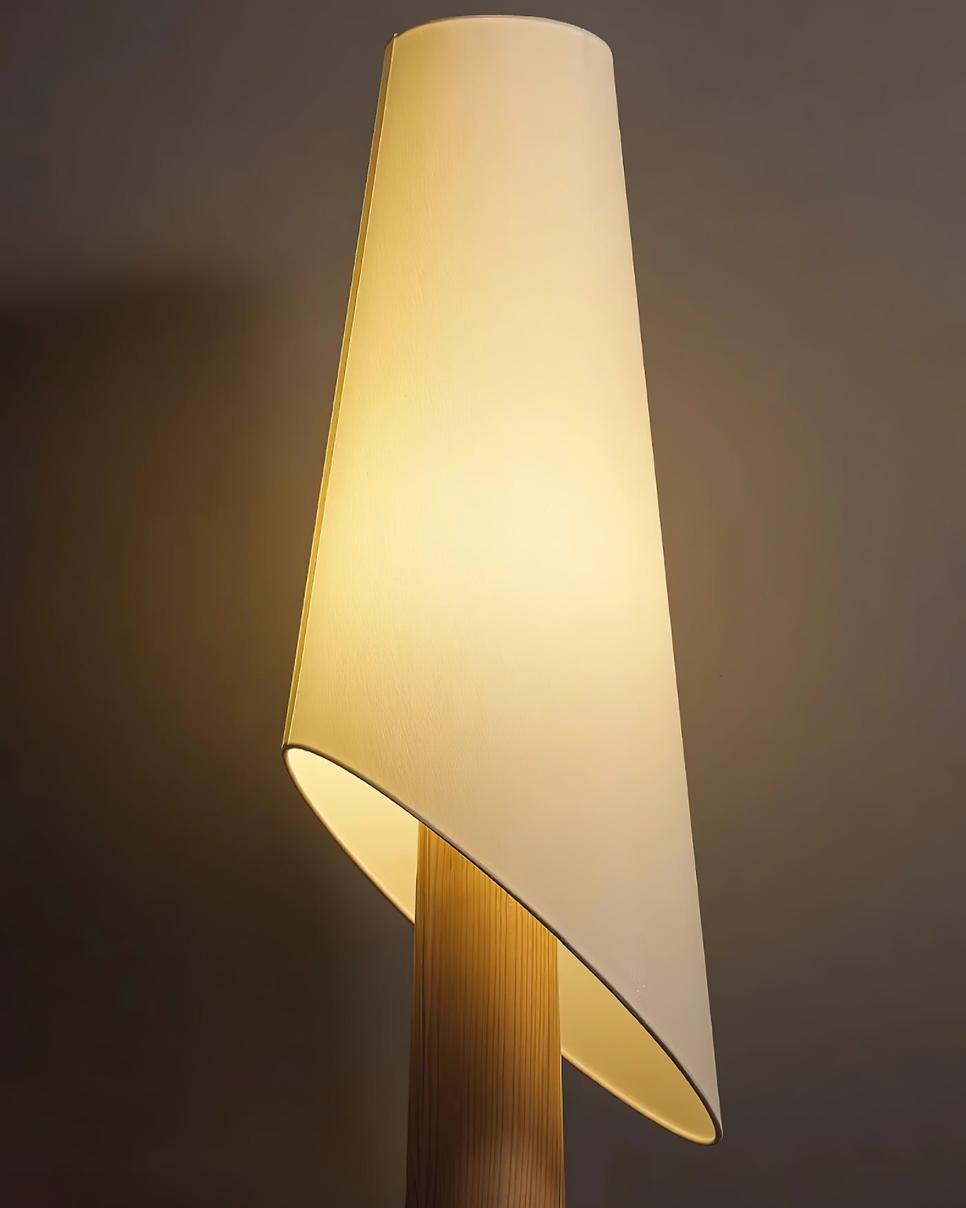 Flag_Floor_Lamp_12