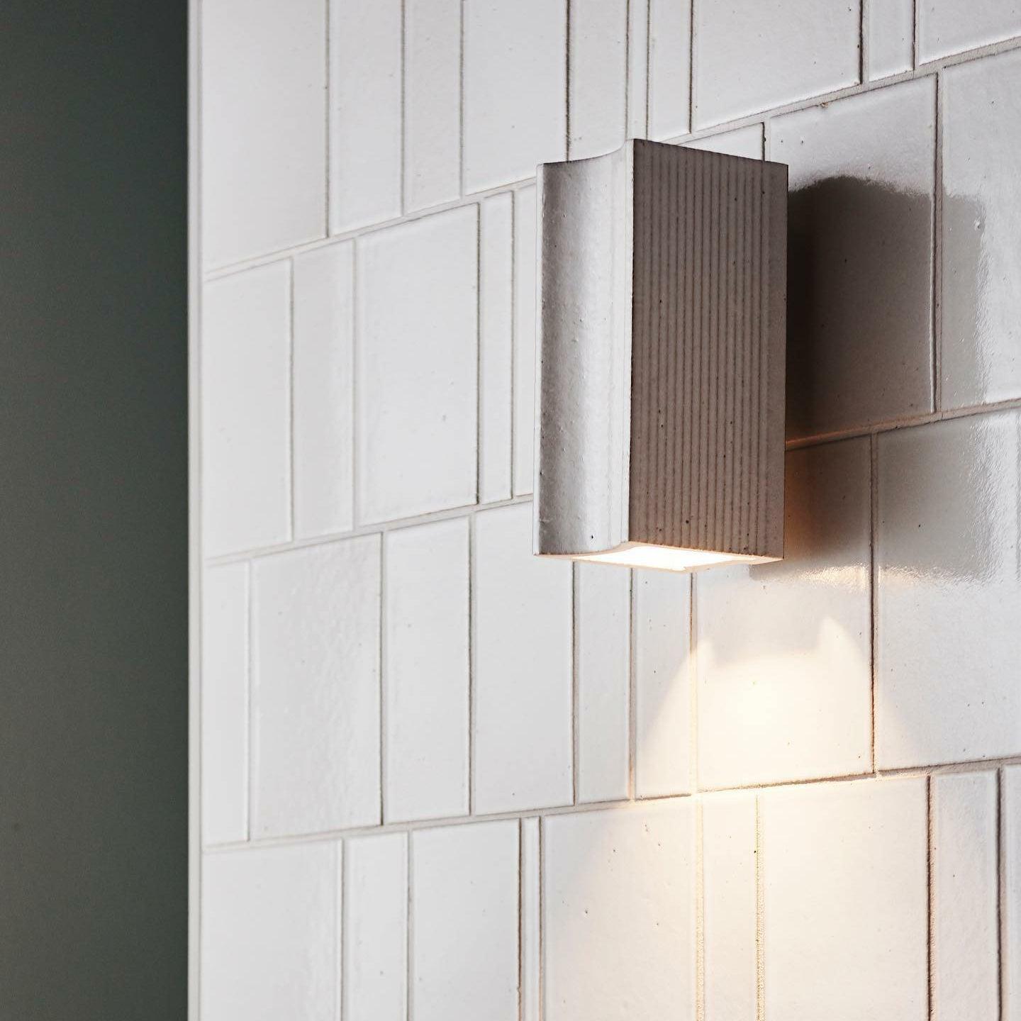 Flute_Wall_Lamp_3