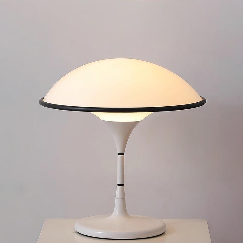 Fogg_Saucer_Table_Lamp_8