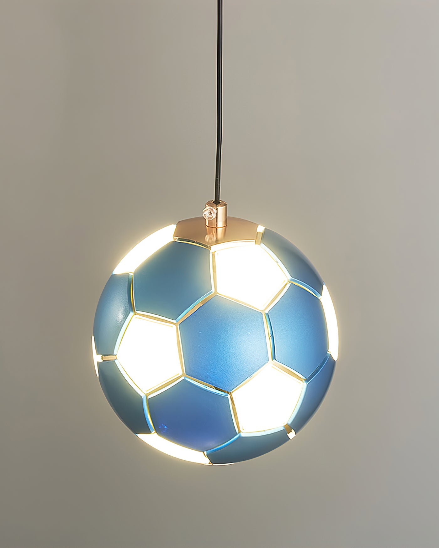 Football_Pendant_light_7