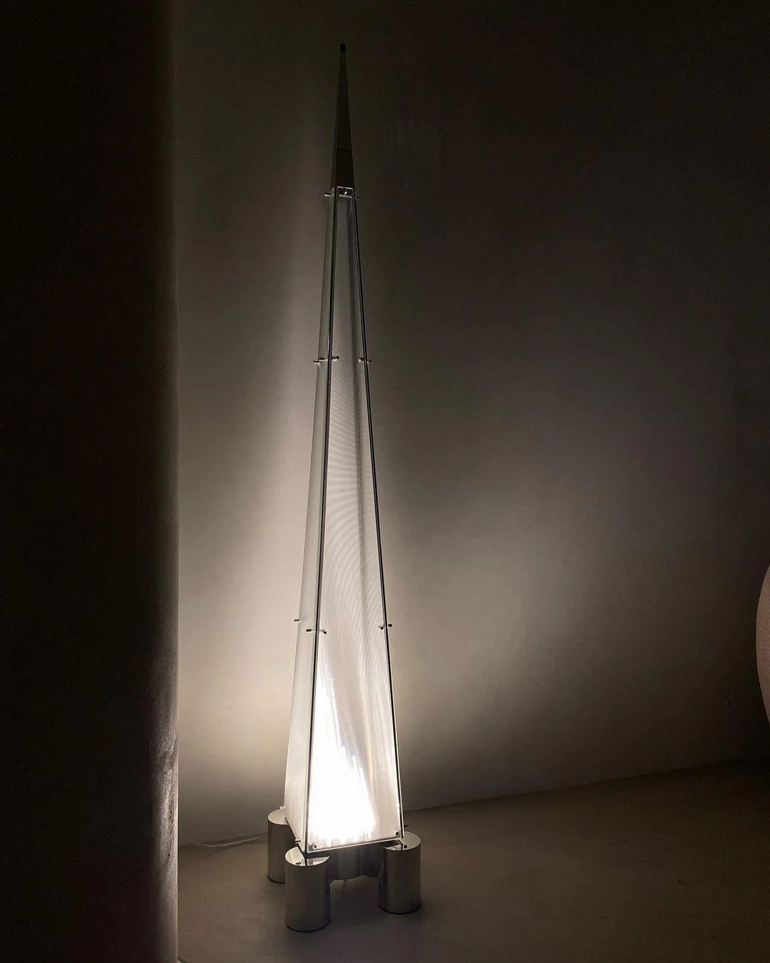 Fragment_Floor_Lamp_11