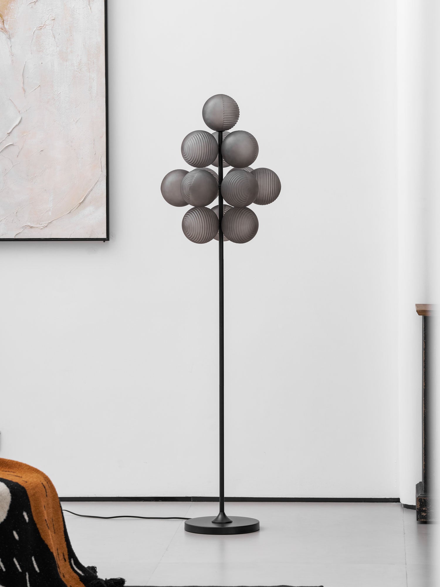 Grape-_Floor-_Lamp-1220_11