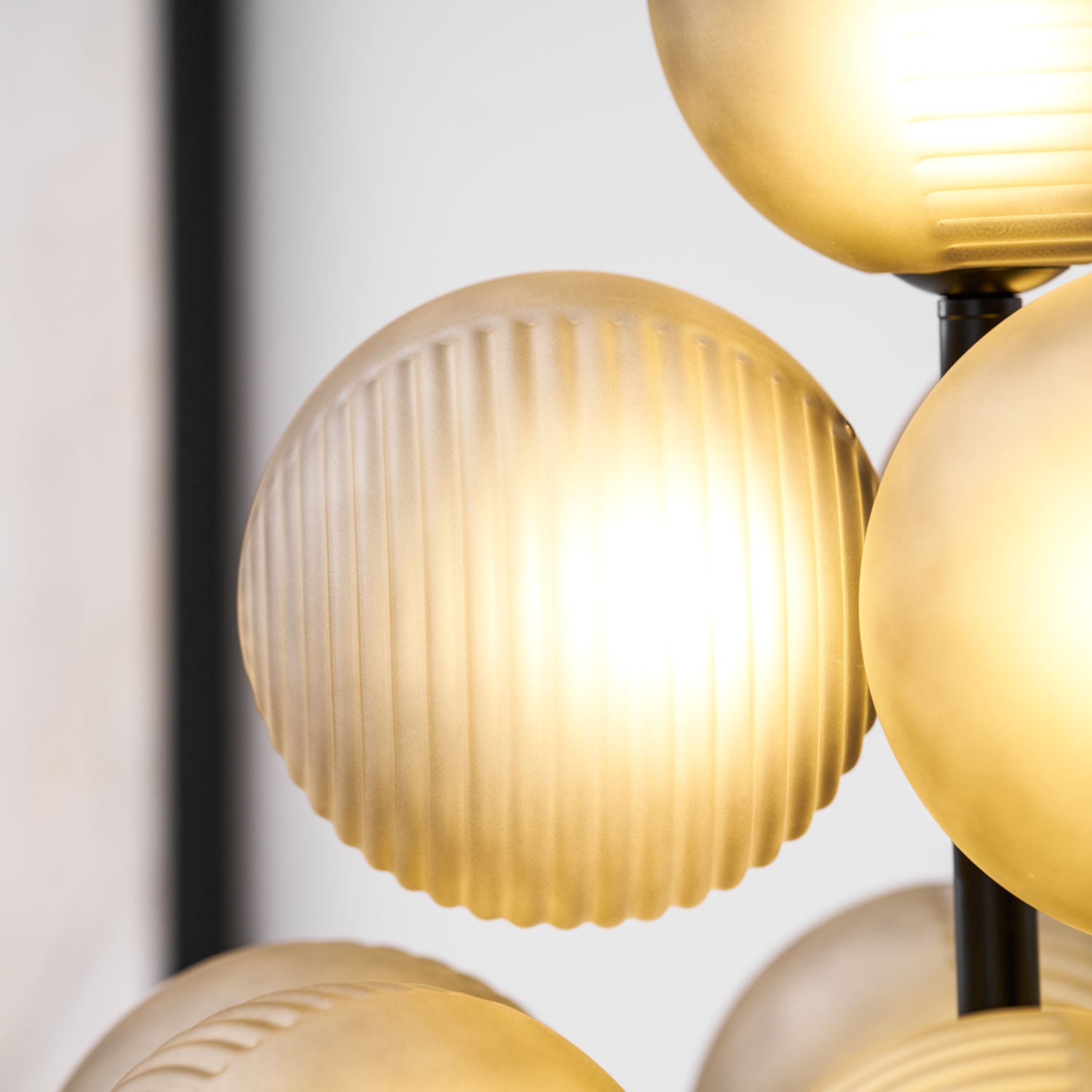Grape-_Floor-_Lamp-1220_15
