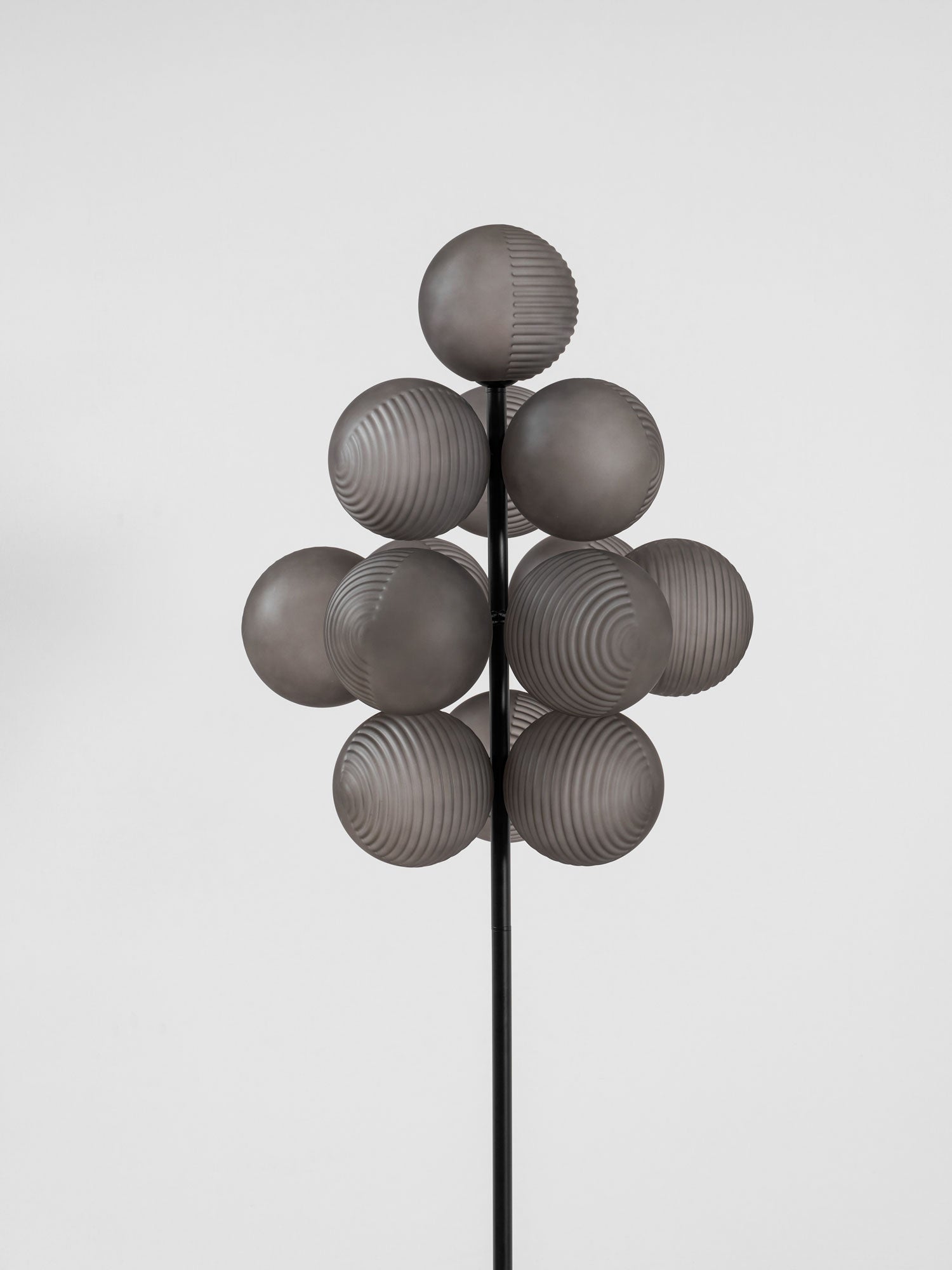 Grape-_Floor-_Lamp-1220_3