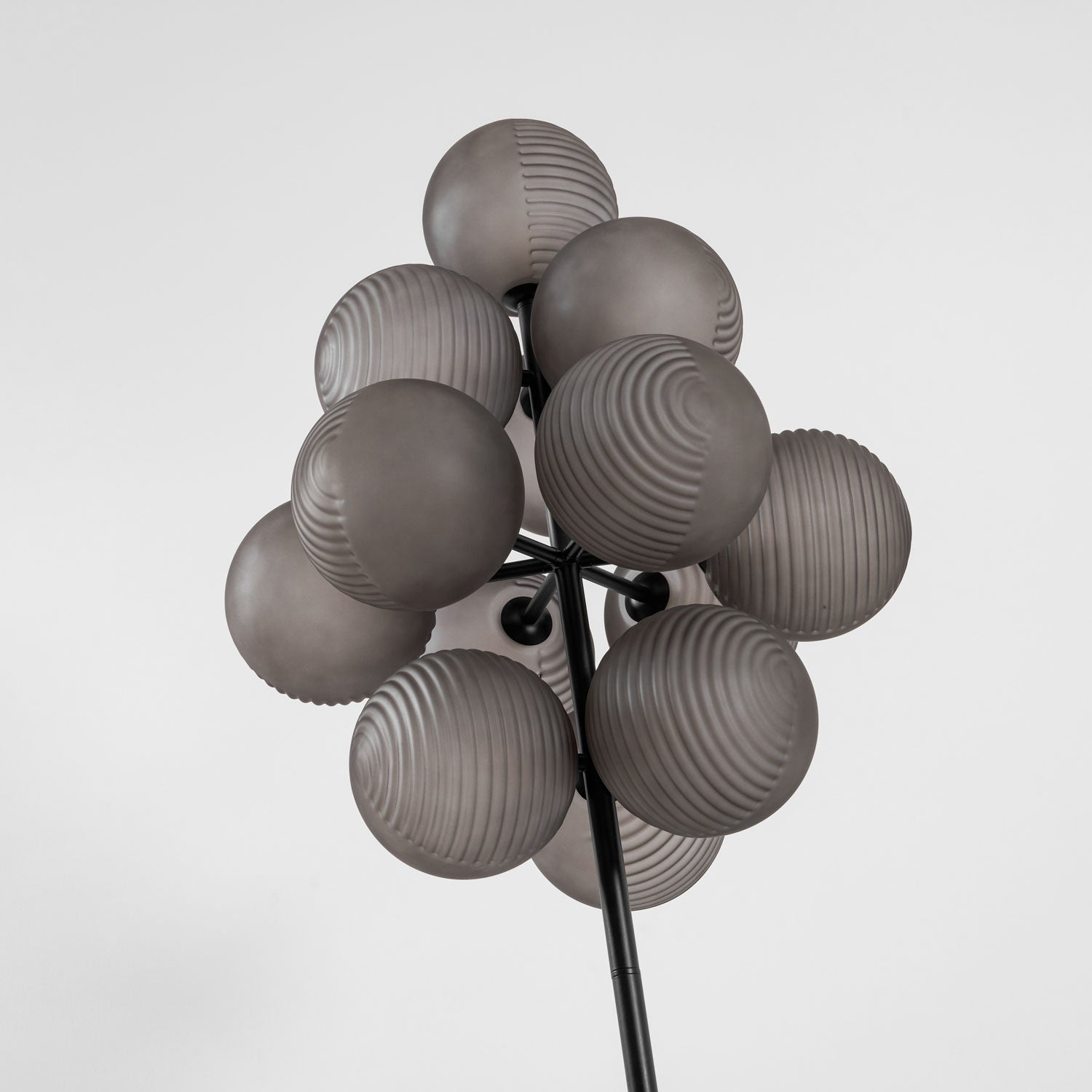 Grape-_Floor-_Lamp-1220_4