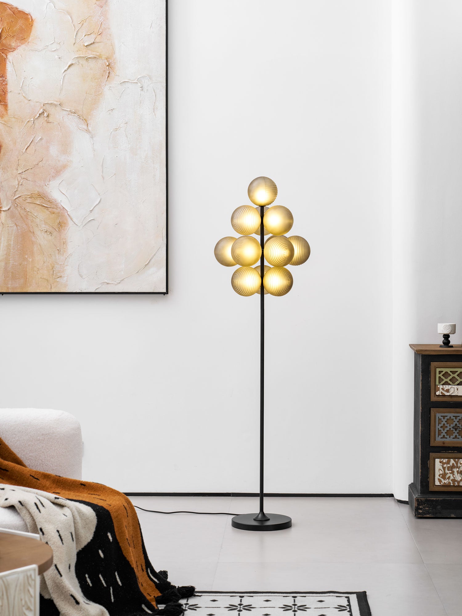 Grape-_Floor-_Lamp-1220_7