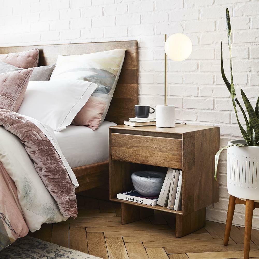 Harper_Globe_Table_Lamp_1