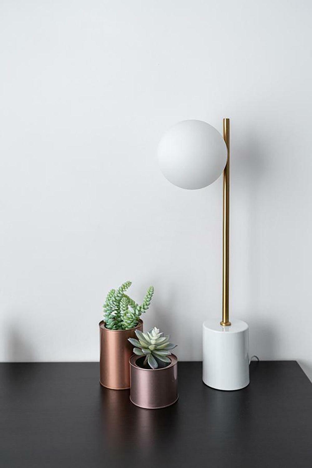 Harper_Globe_Table_Lamp_10