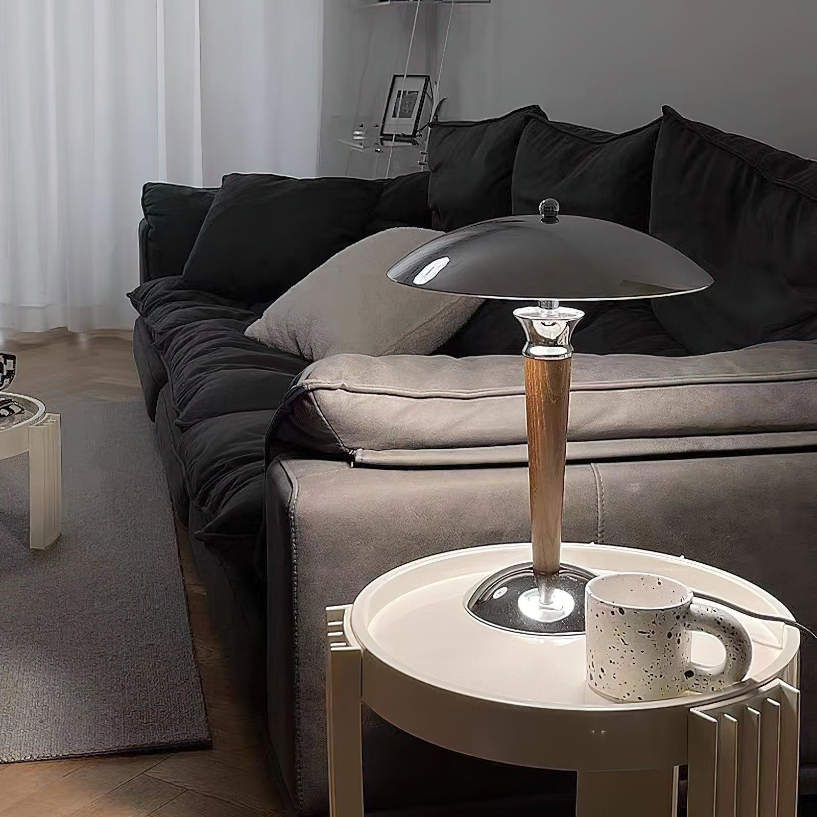 Helmet_Table_Lamp_12