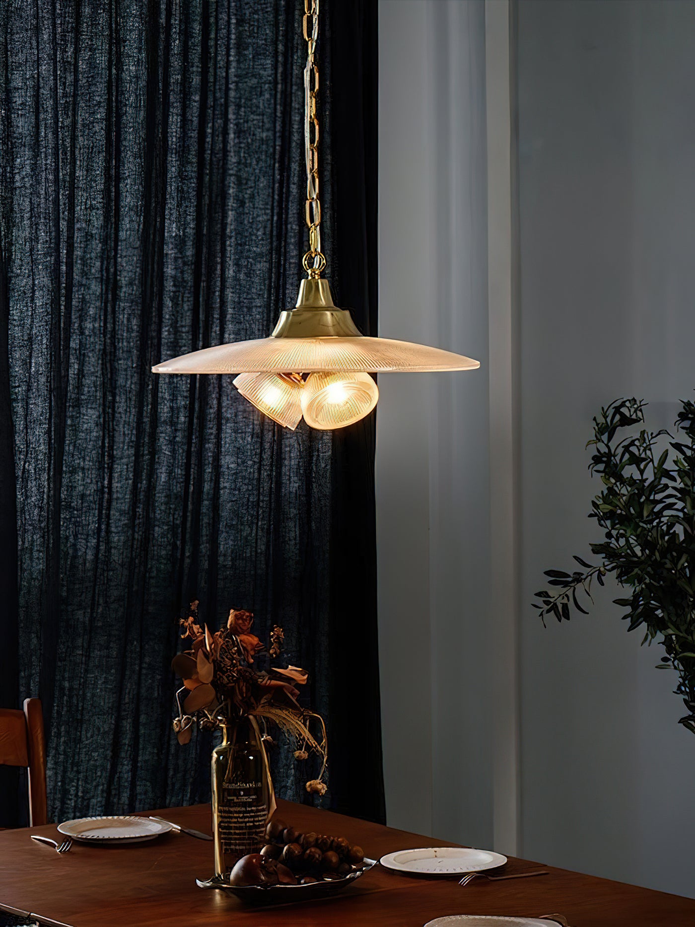 Henry_Pendant_Light_1