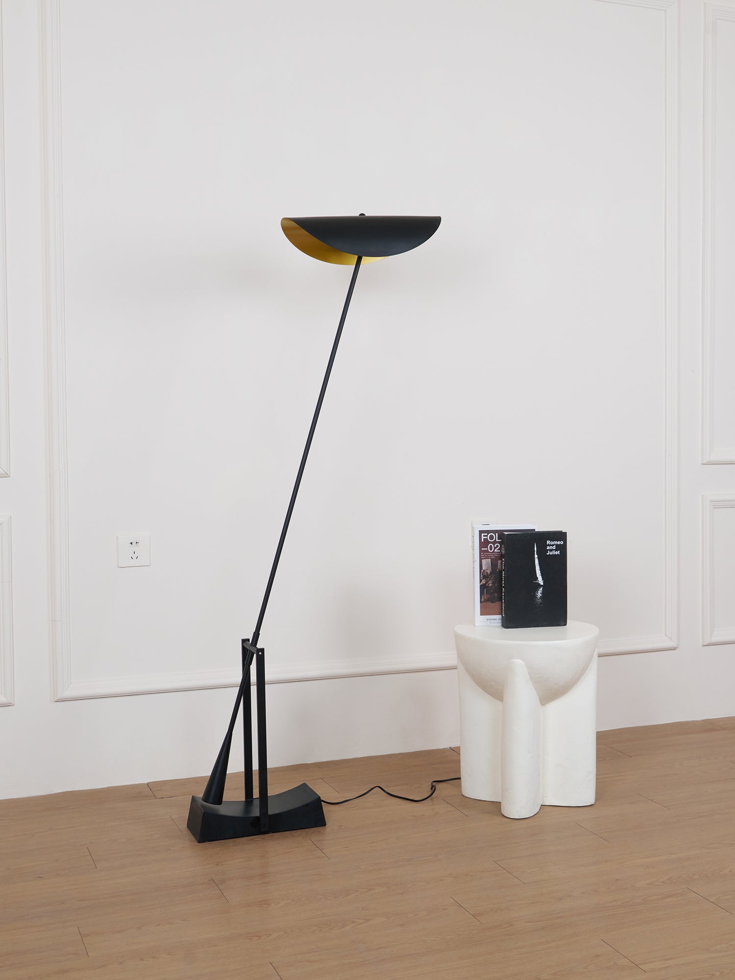 Horizon_Floor_Lamp._4