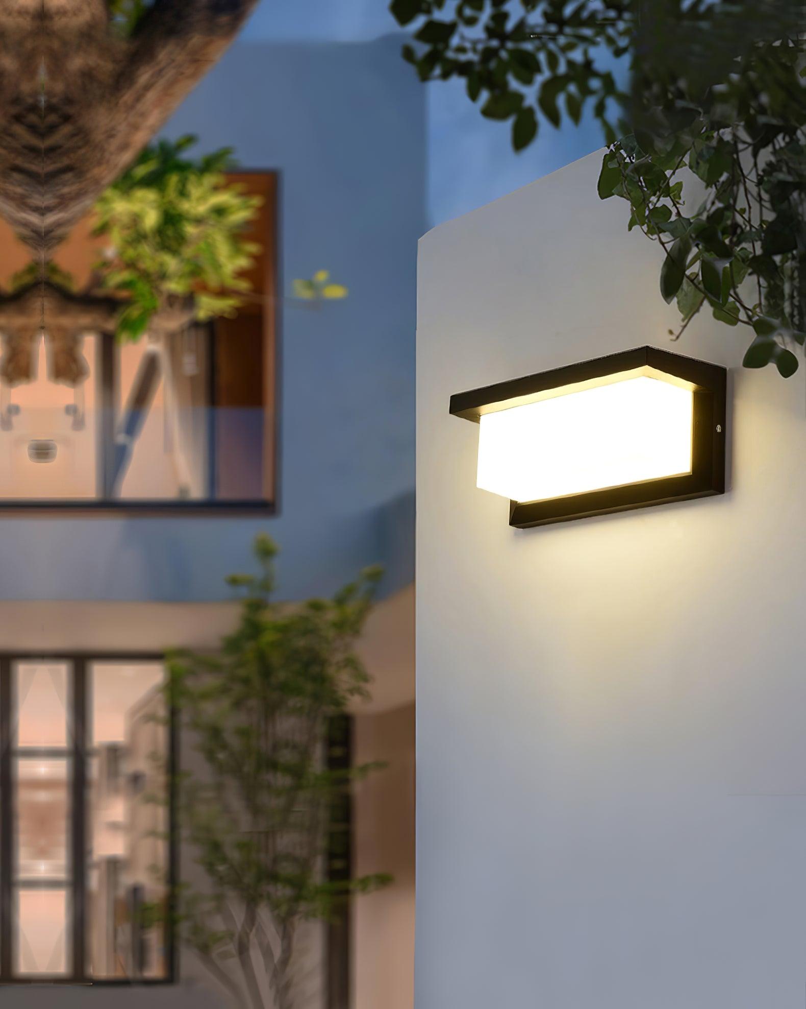 Horizontal_LED_Outdoor_Light_11