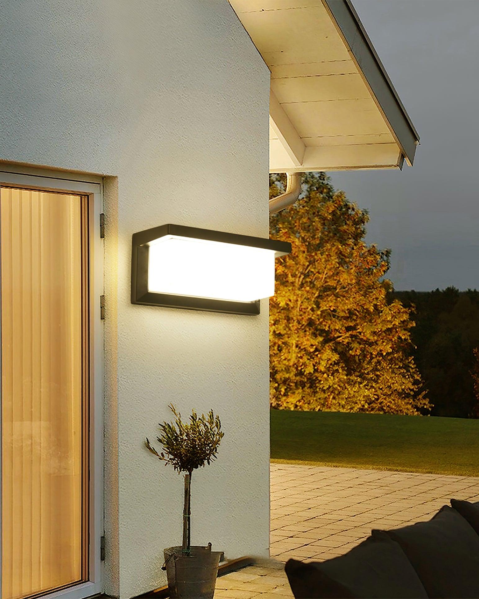 Horizontal_LED_Outdoor_Light_12