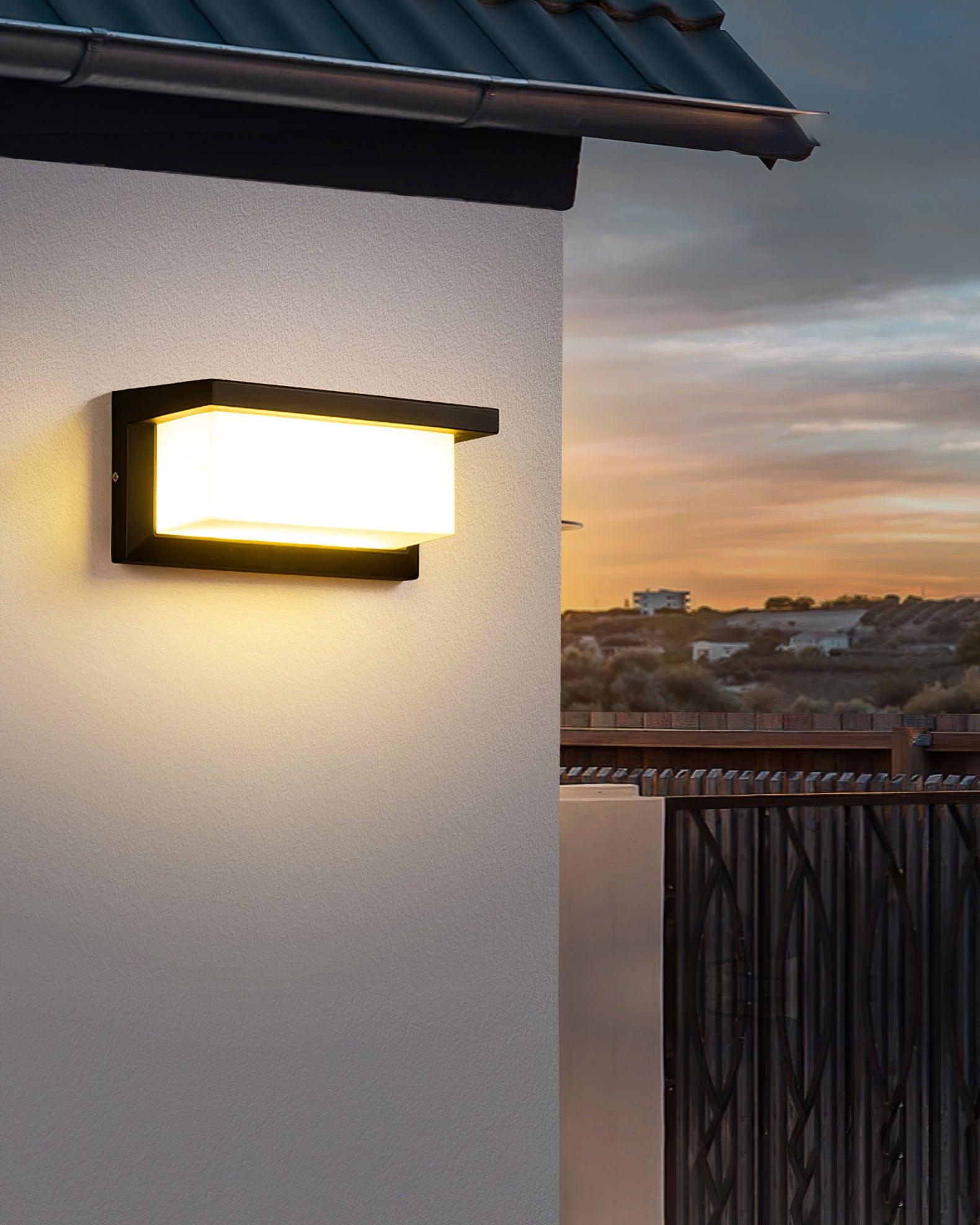 Horizontal_LED_Outdoor_Light_16