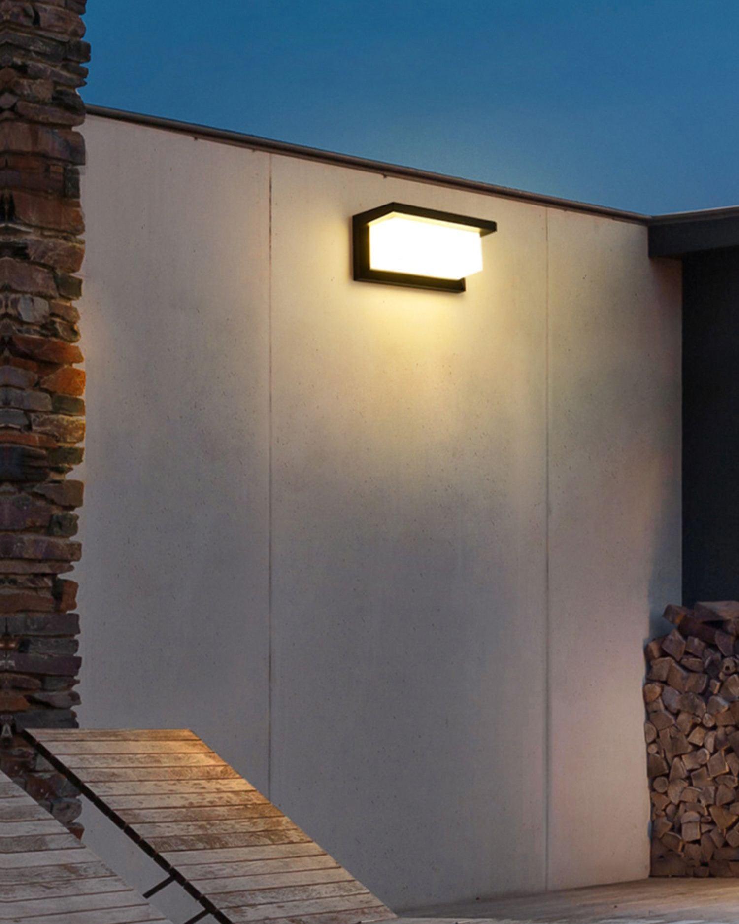 Horizontal_LED_Outdoor_Light_17