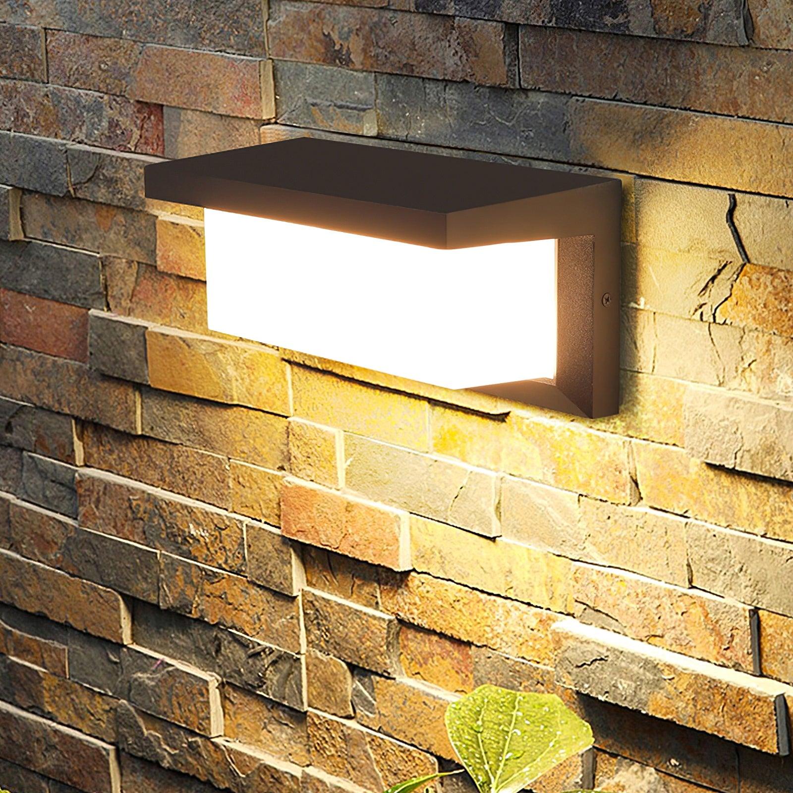 Horizontal_LED_Outdoor_Light_2