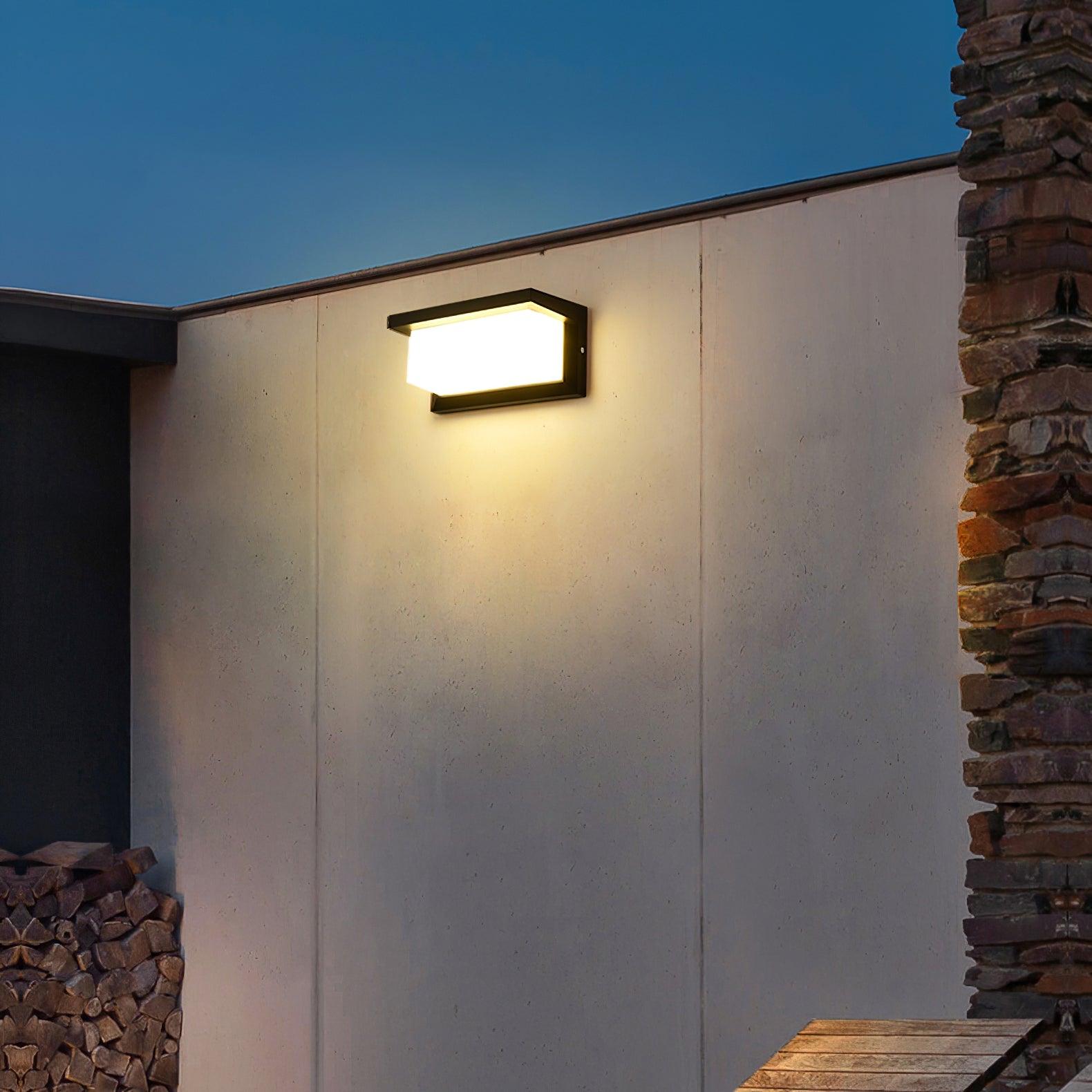 Horizontal_LED_Outdoor_Light_7