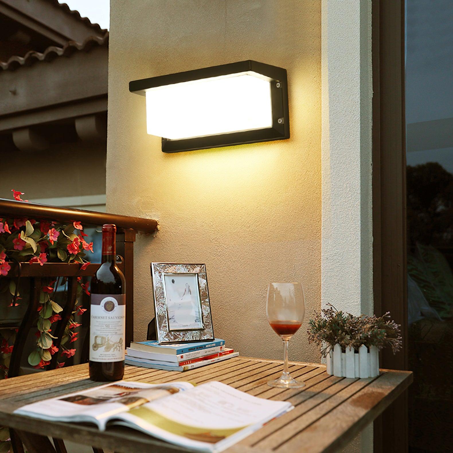 Horizontal_LED_Outdoor_Light_8