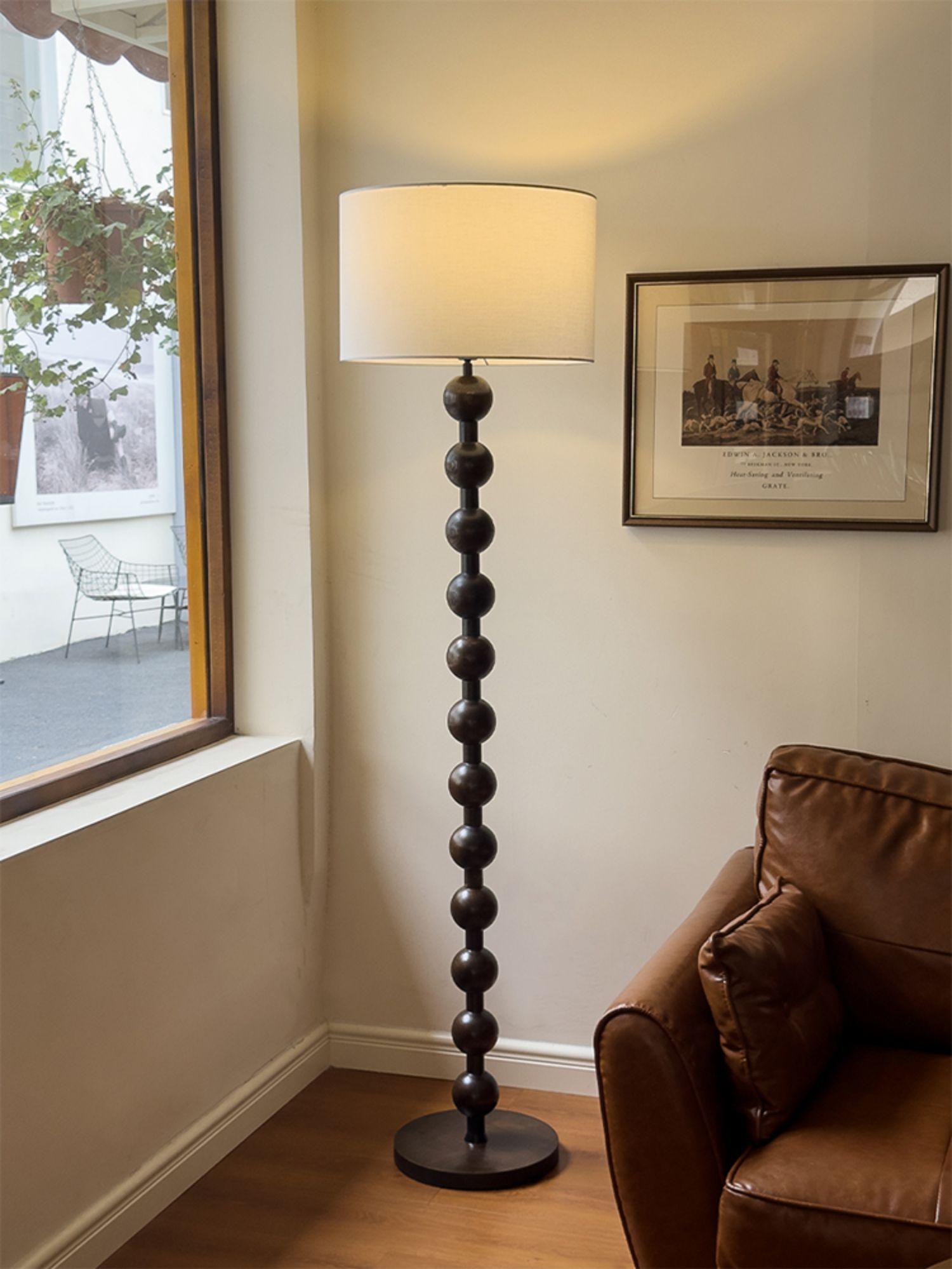 Hugo_Barbell_Floor_Lamp_29
