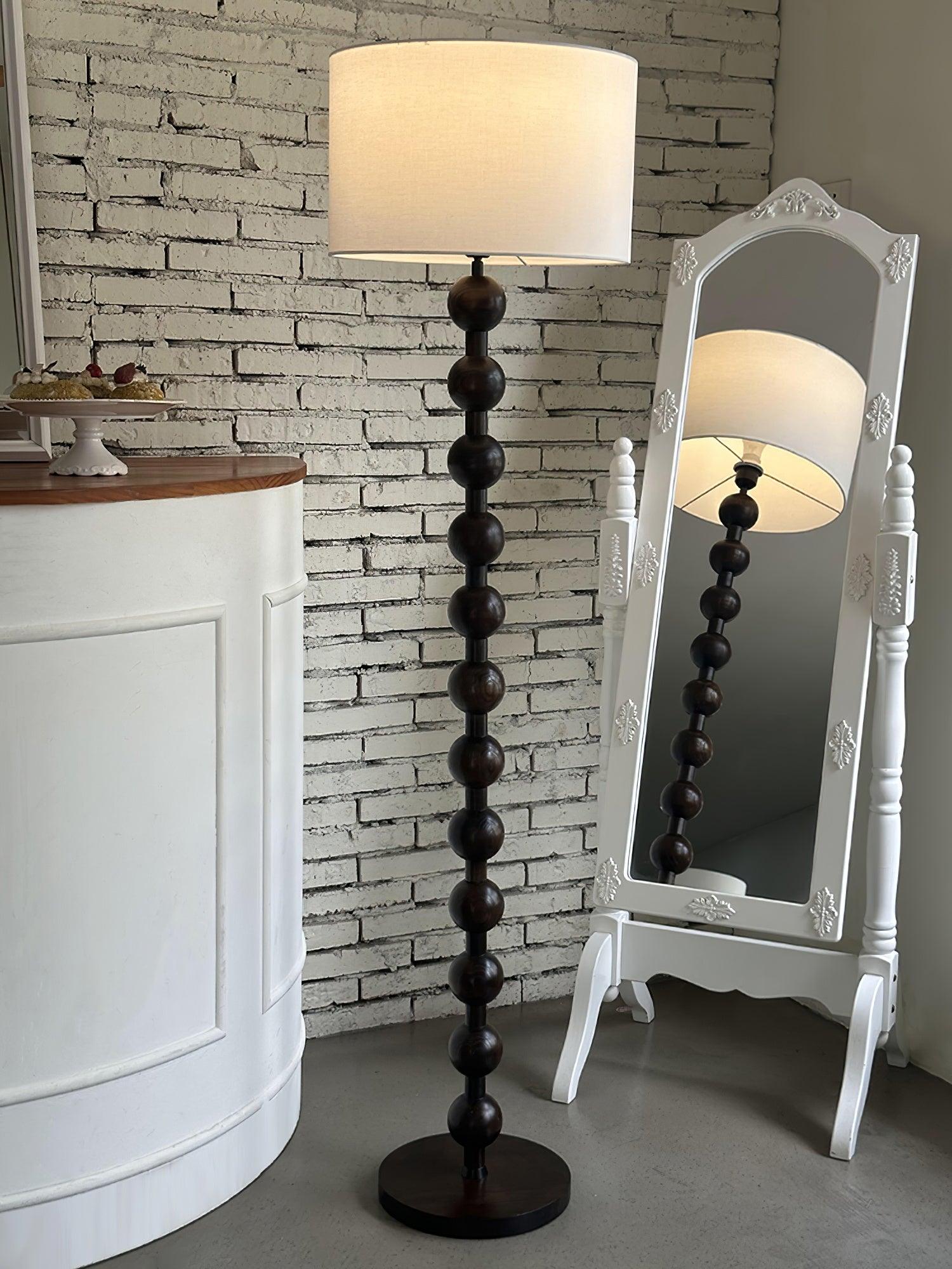 Hugo_Barbell_Floor_Lamp_39