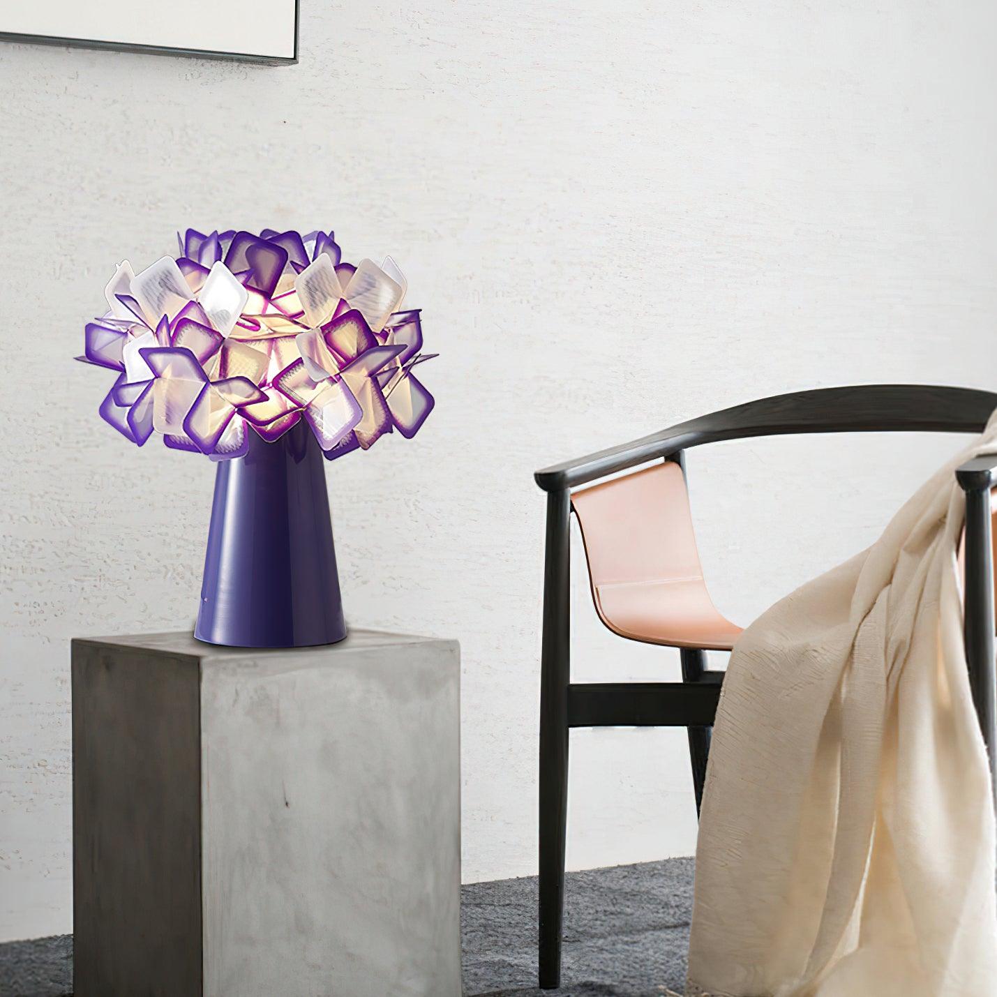 Illis_Flower_Table_Lamp_11