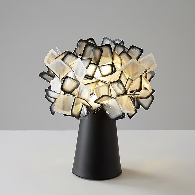 Illis_Flower_Table_Lamp_16