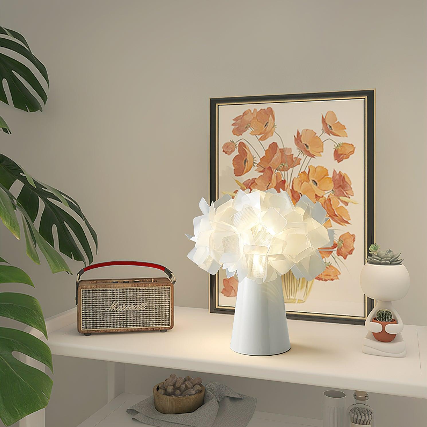 Illis_Flower_Table_Lamp_6
