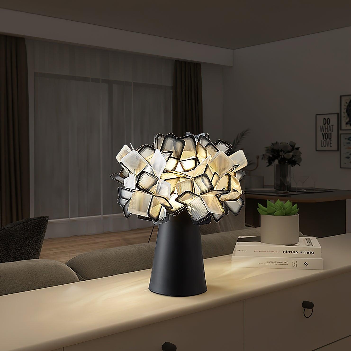 Illis_Flower_Table_Lamp_8