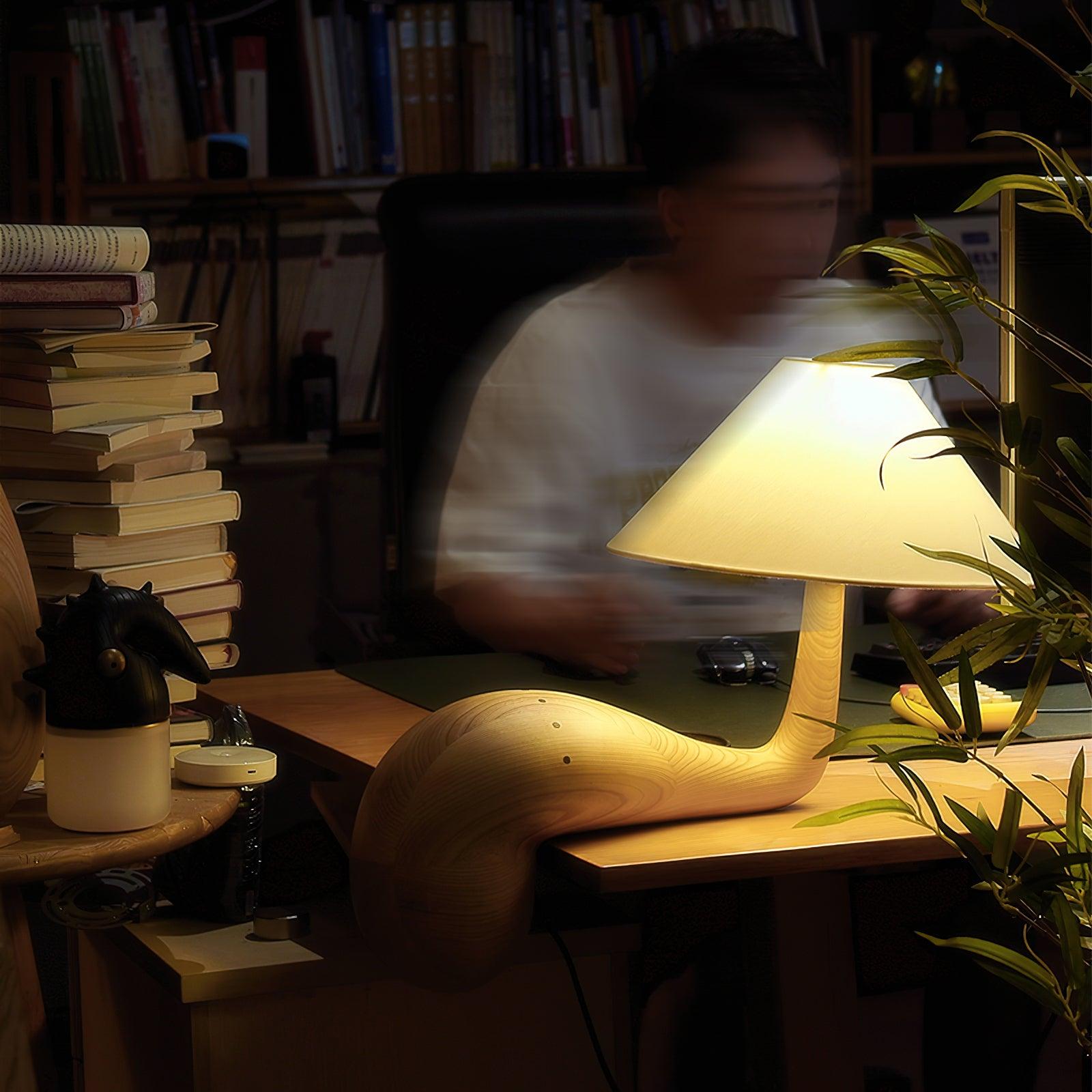 Kakuda_Pine_Table_Lamp_2