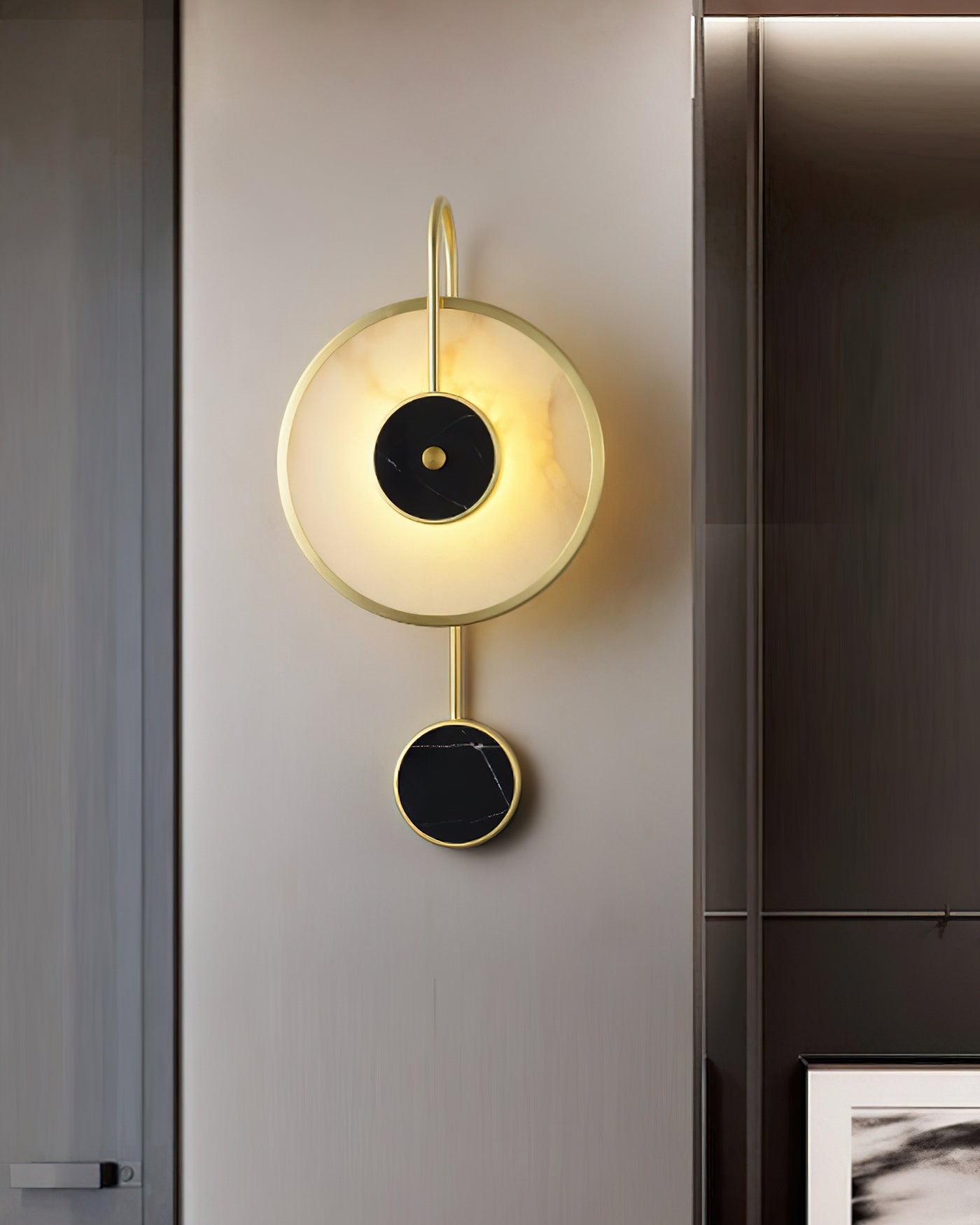 Kandy_Alabaster_Wall_Lamp_1