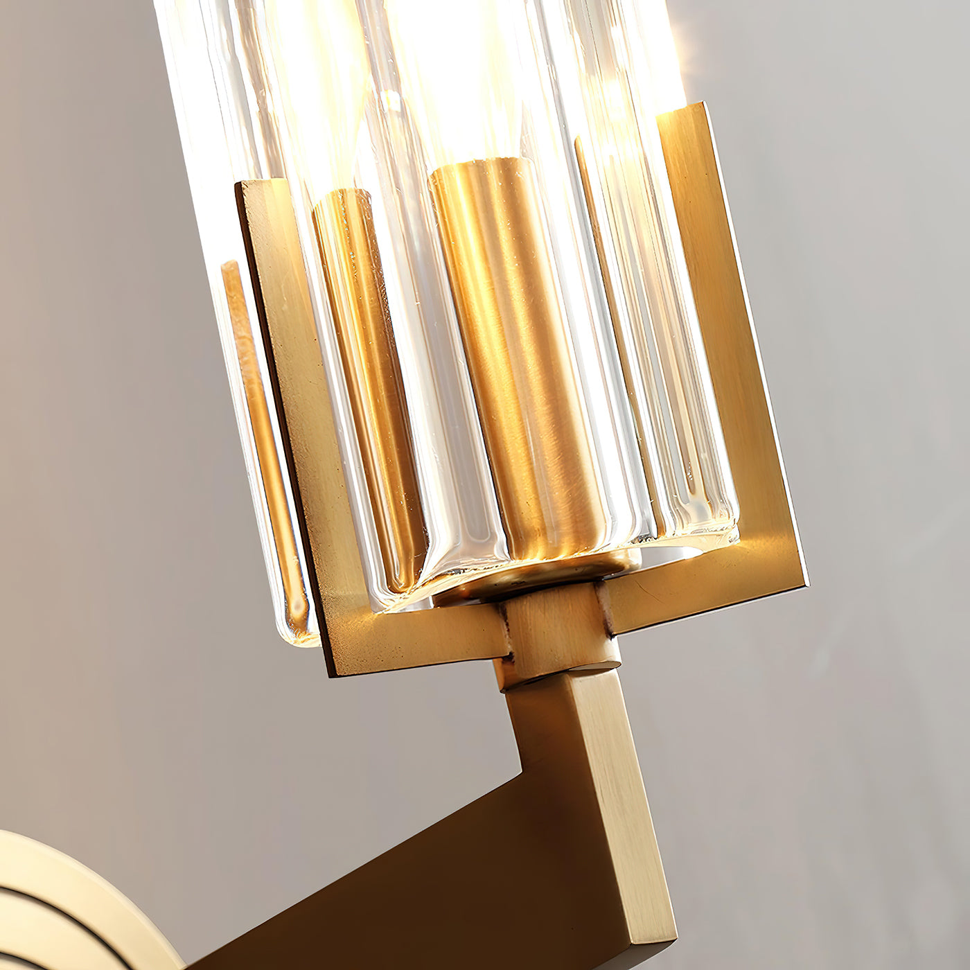 Kayla_Brass_Wall_Lamp_6