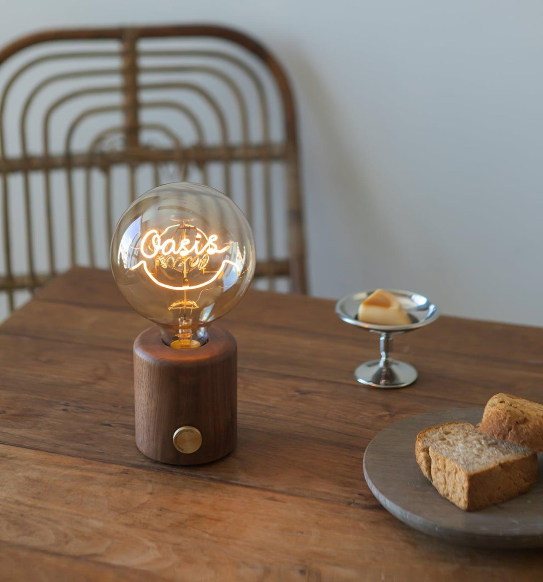 Kuitt_Smiley_Table_Lamp_2