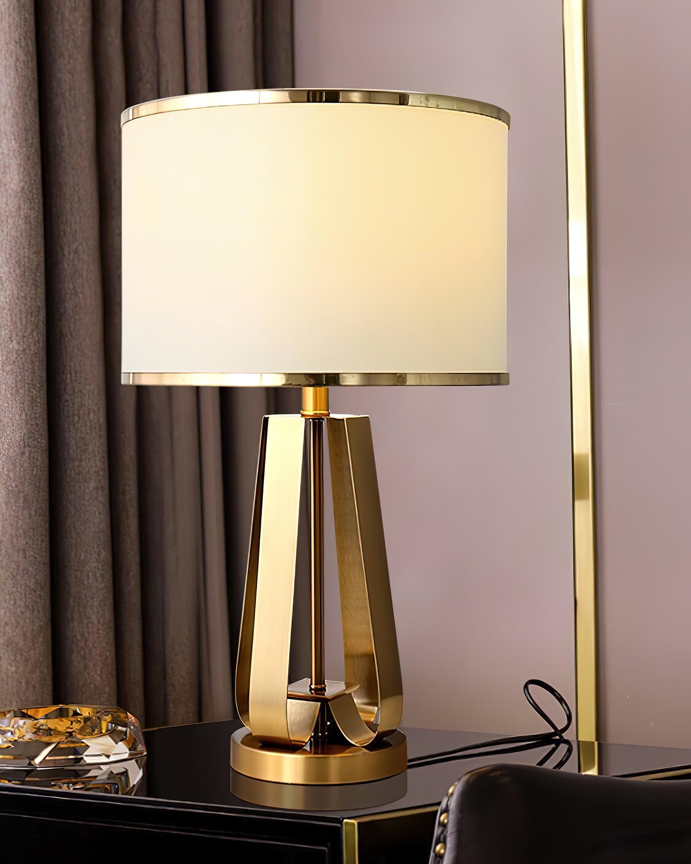 Laila_table_lamp_11