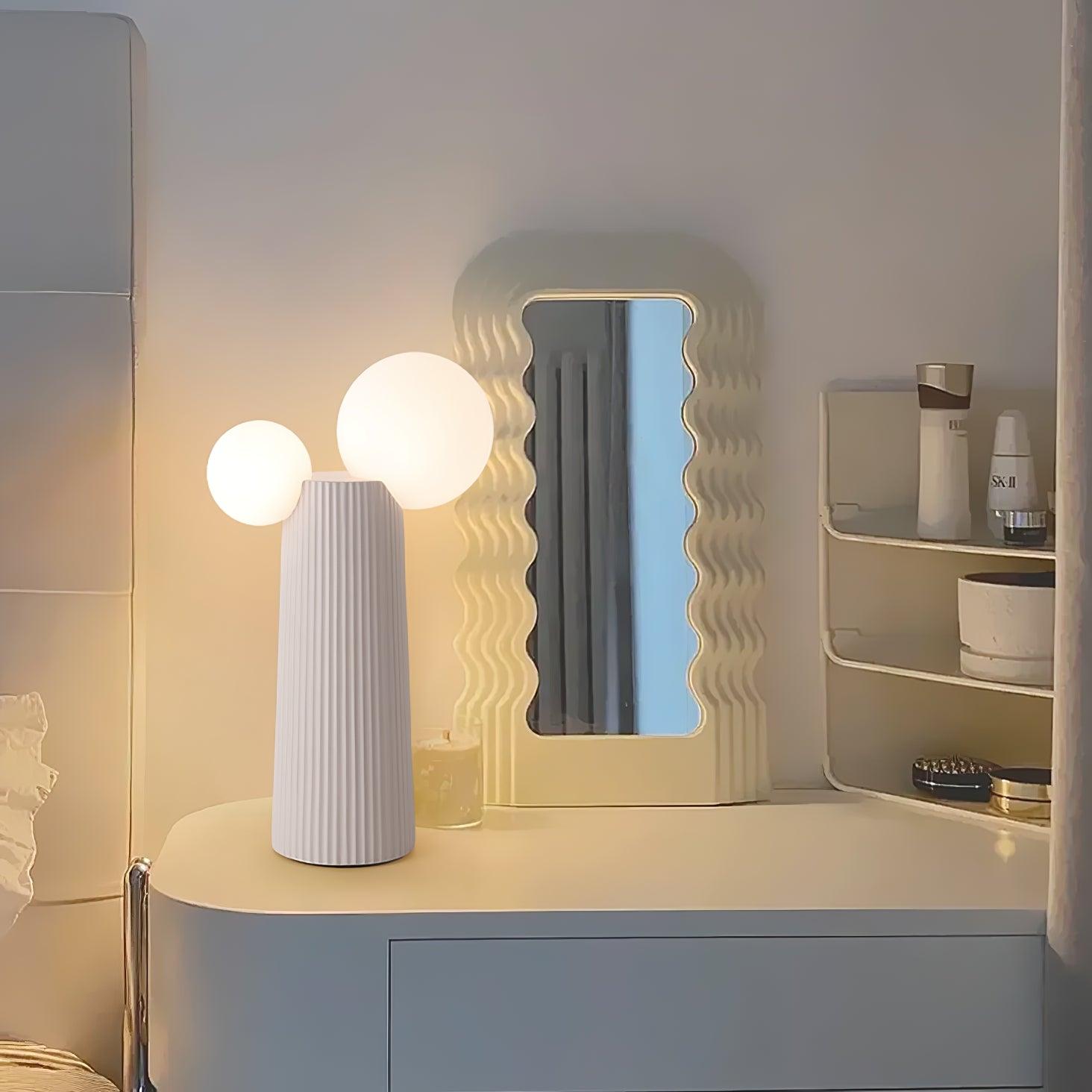 Land_Table_Lamp_11