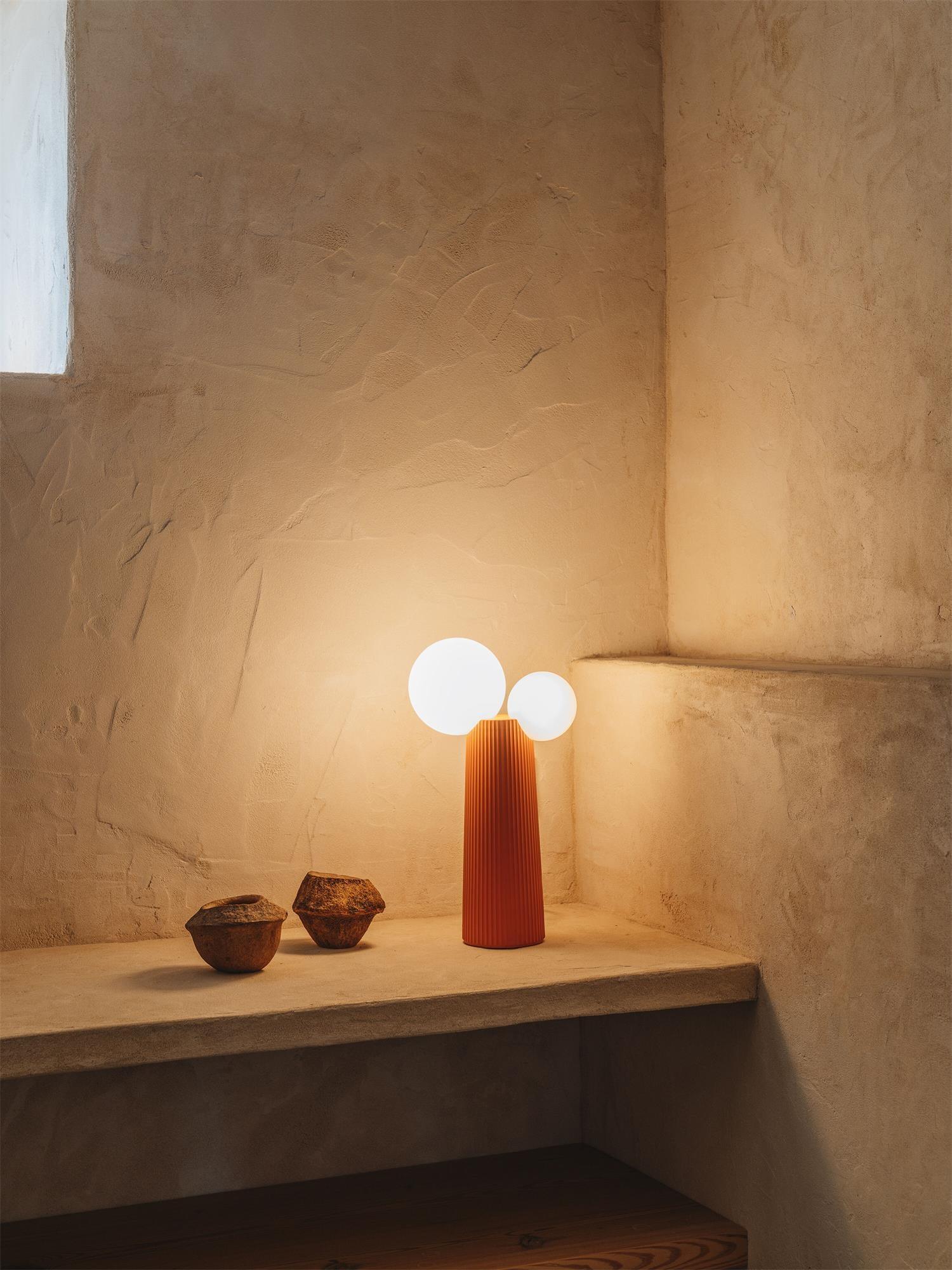 Land_Table_Lamp_15