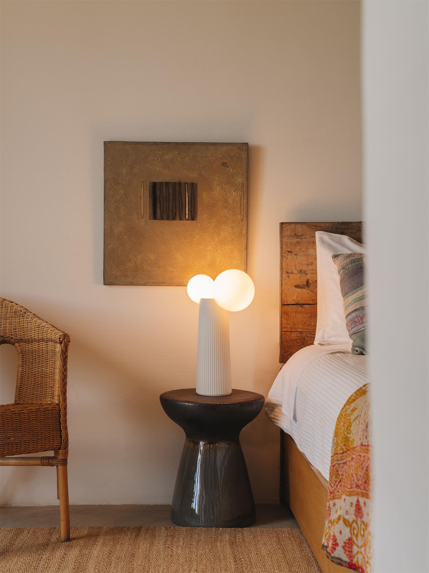 Land_Table_Lamp_17