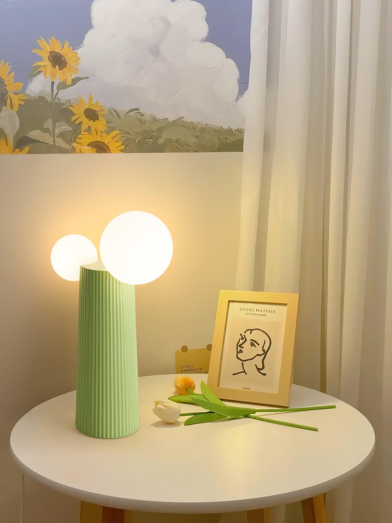 Land_Table_Lamp_19