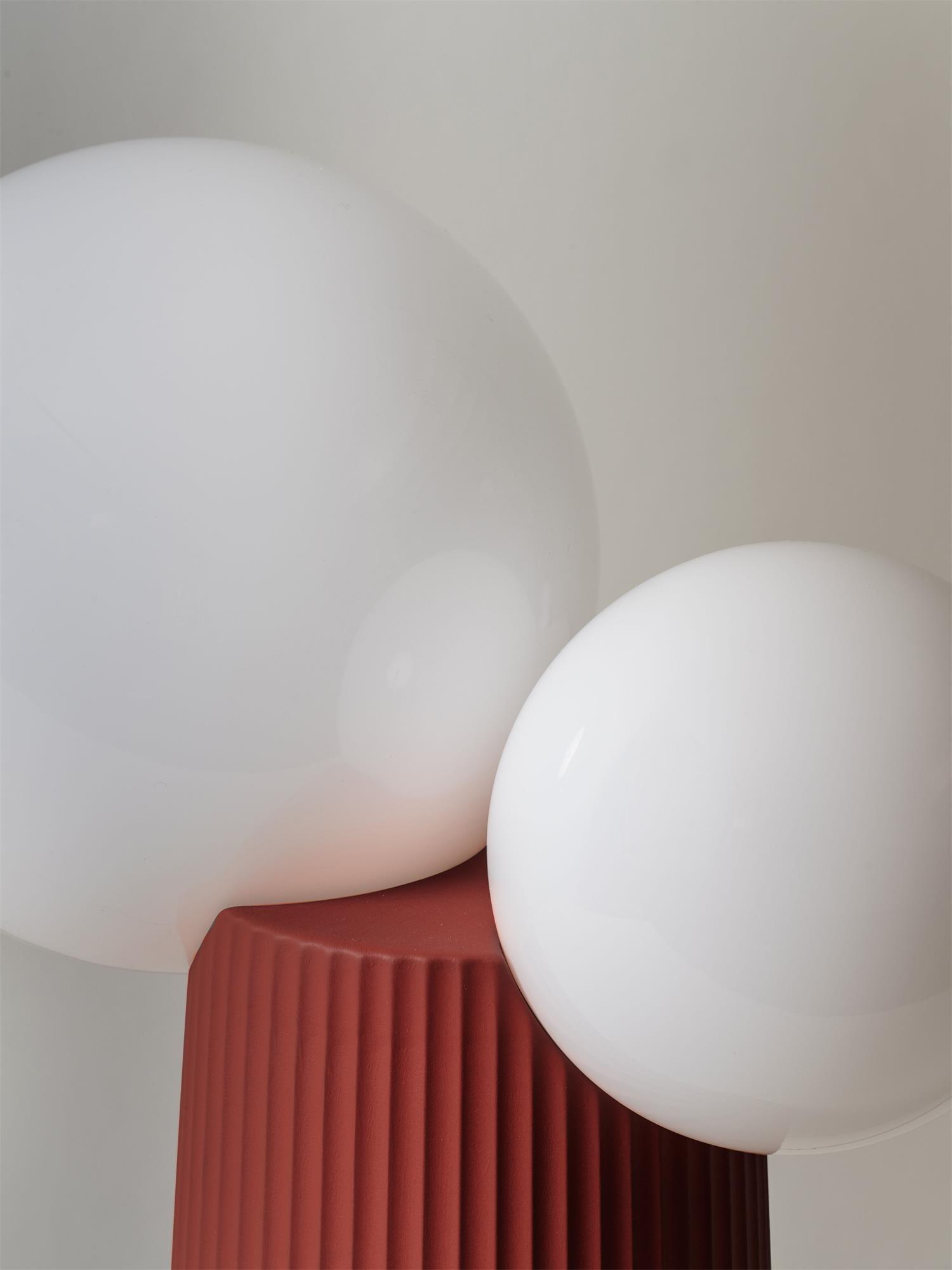 Land_Table_Lamp_26