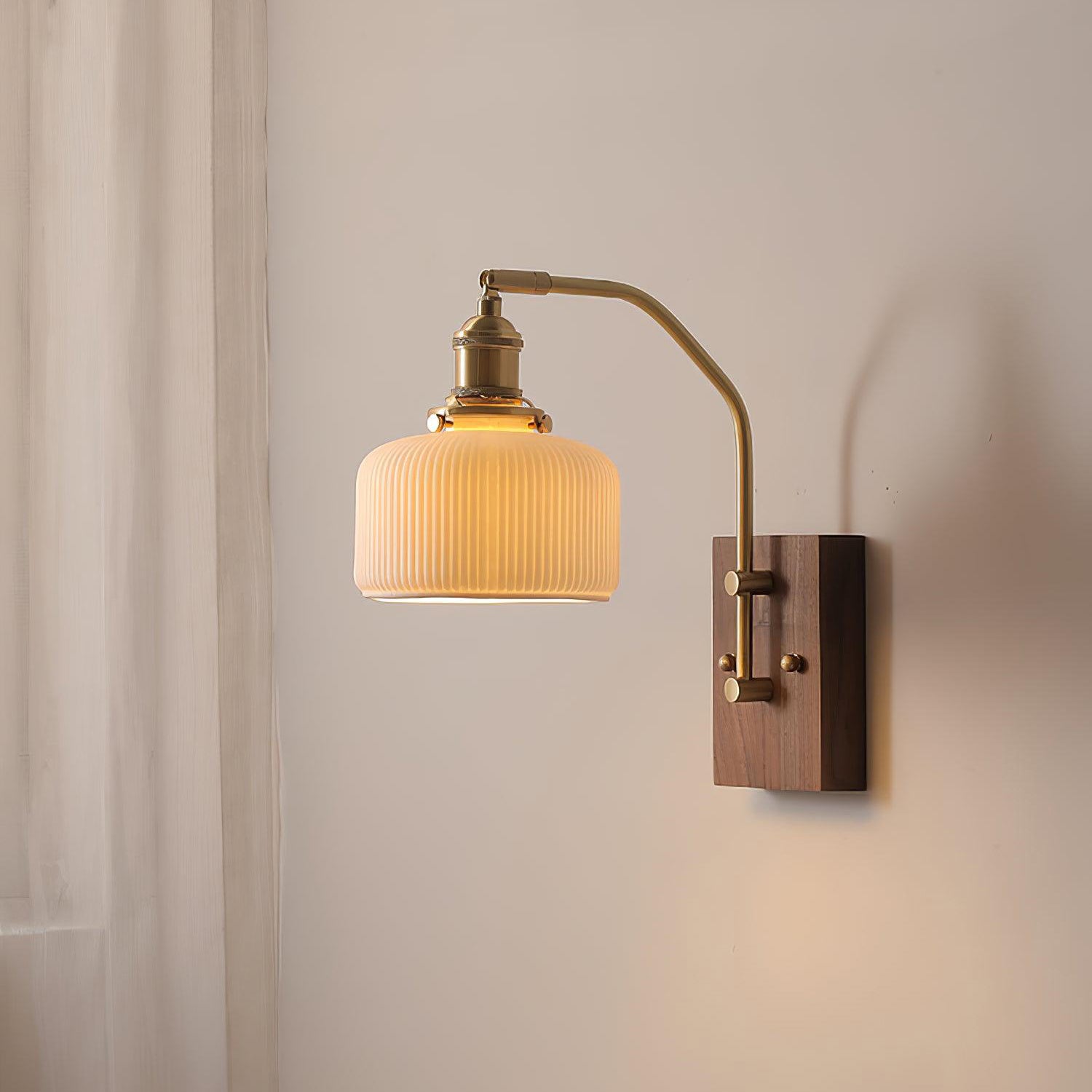 Laura-Wall-Lamp_10