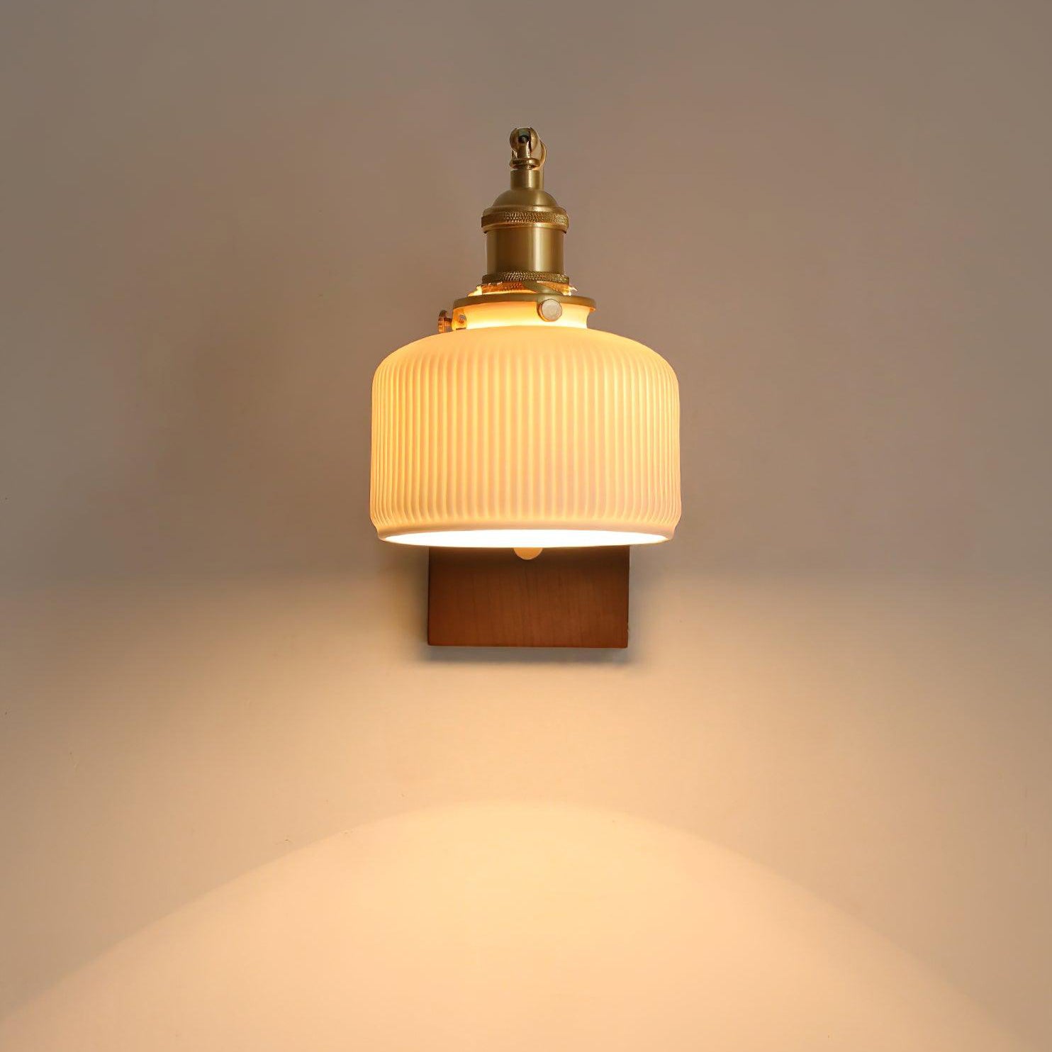 Laura-Wall-Lamp_11