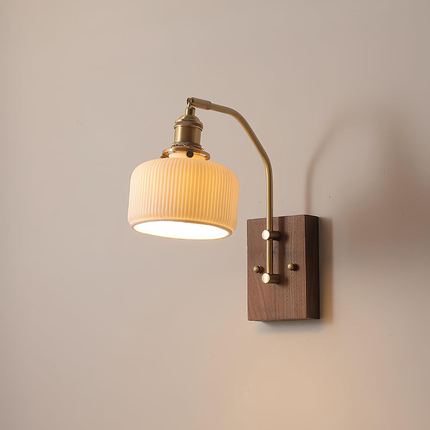 Laura-Wall-Lamp_2