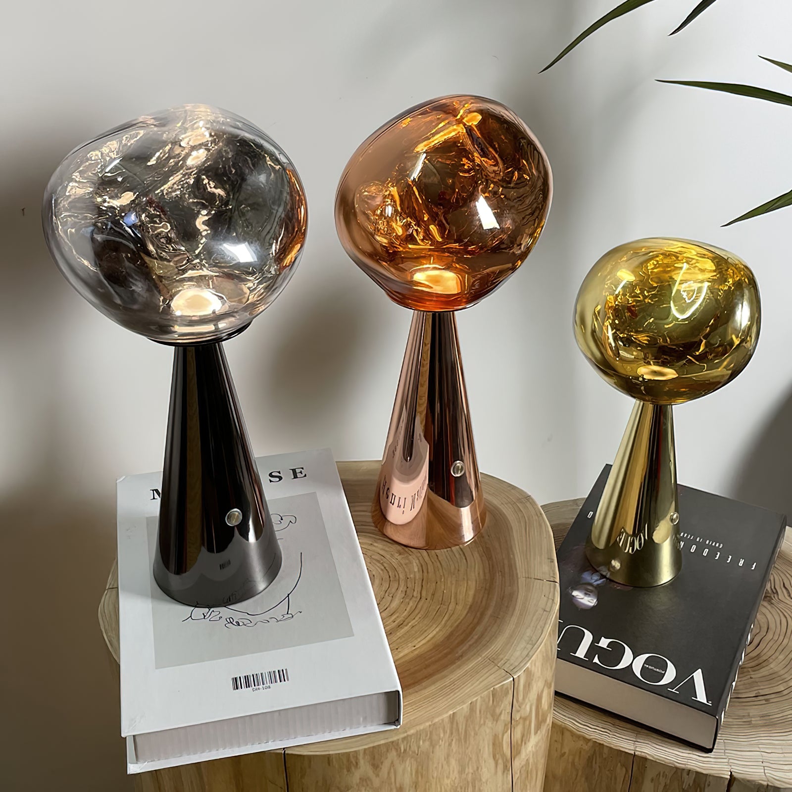 Lava_Charge_Table_Lamp_2_1