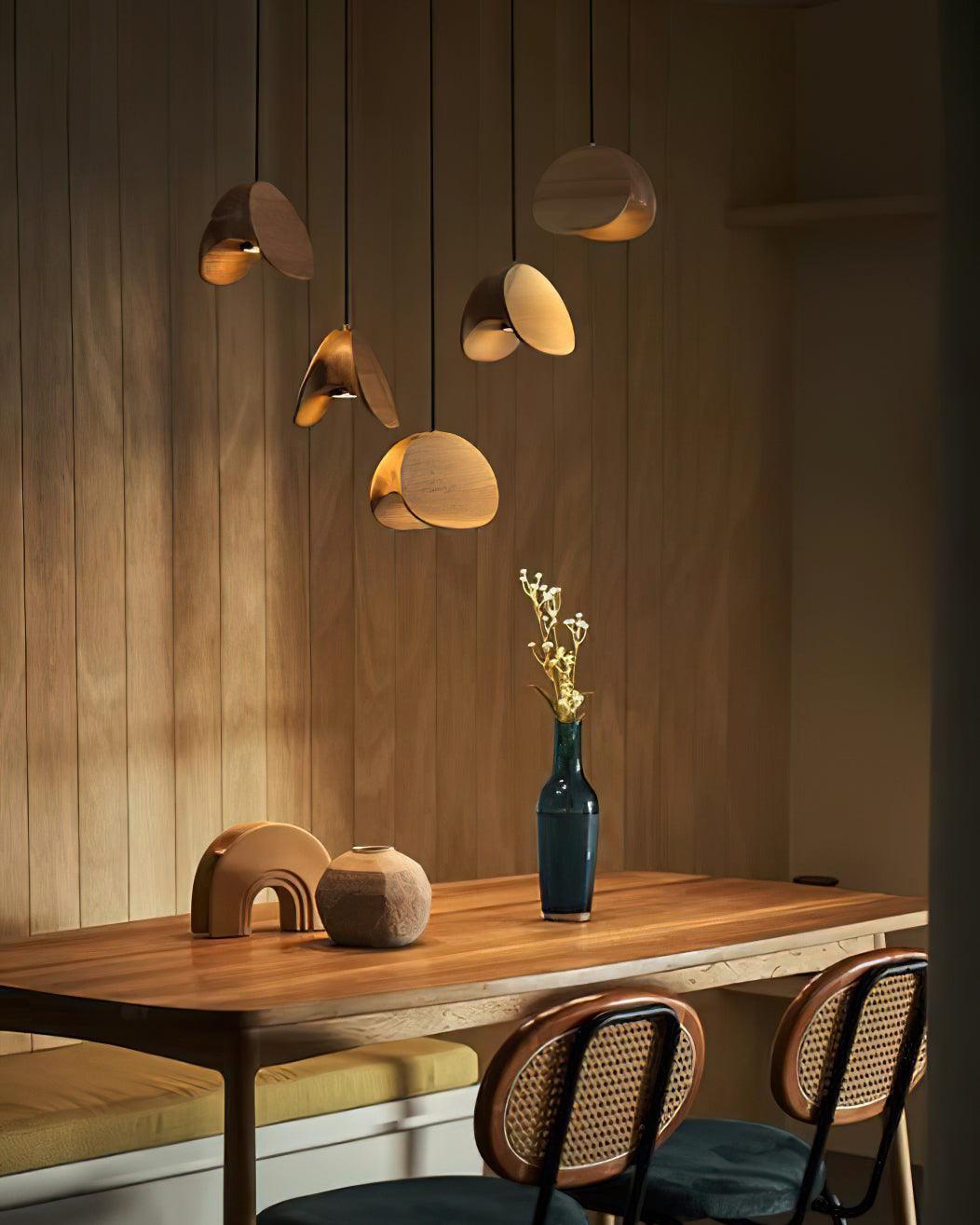 Leaf_Drop_Chandelier_1