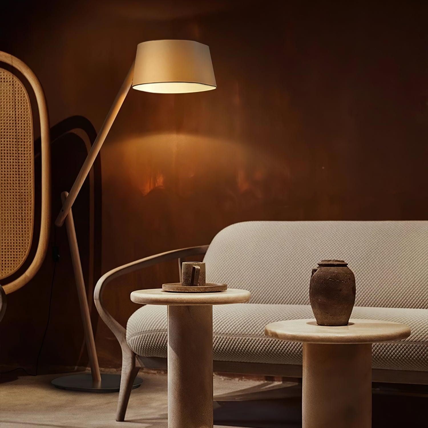 Lean_Pivot_Floor_Lamp_17