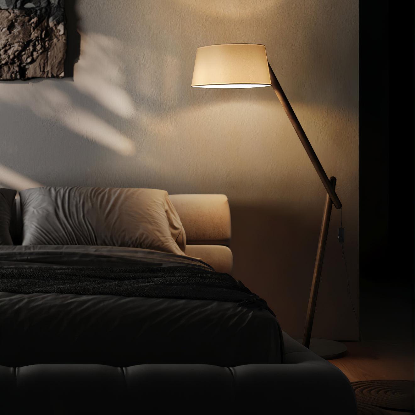 Lean_Pivot_Floor_Lamp_21