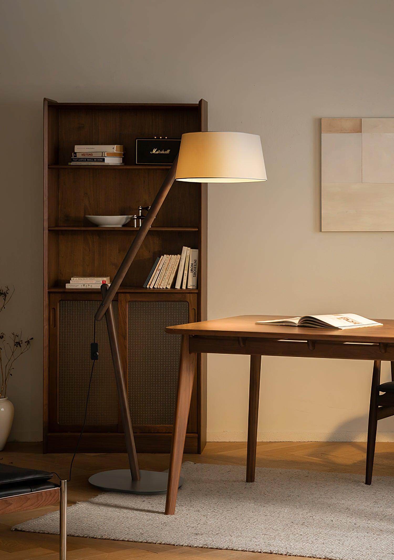 Lean_Pivot_Floor_Lamp_6