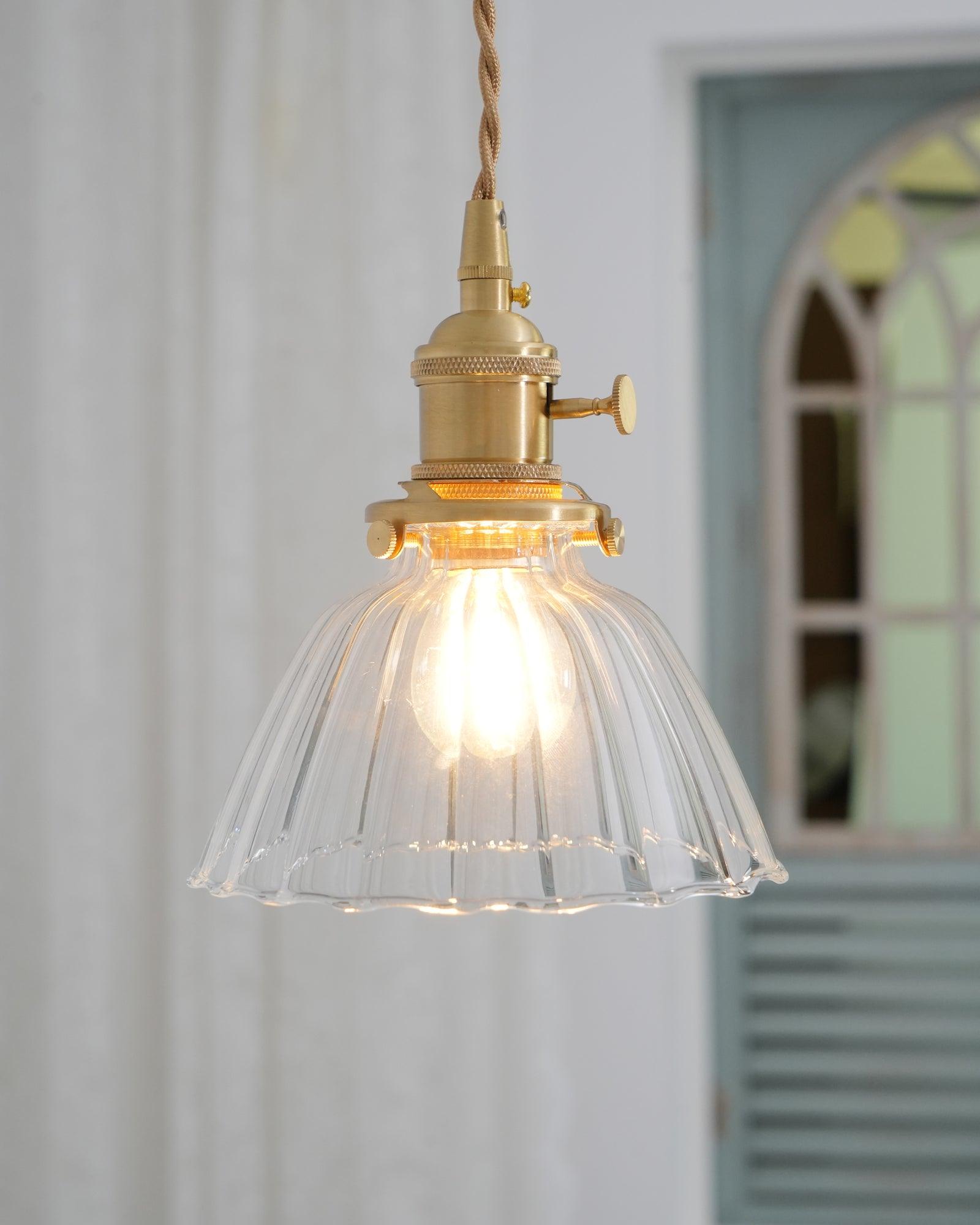 Ledbury_Pendant_Light_6_27adc88b-b886-4d19-812f-ce79b21b848e